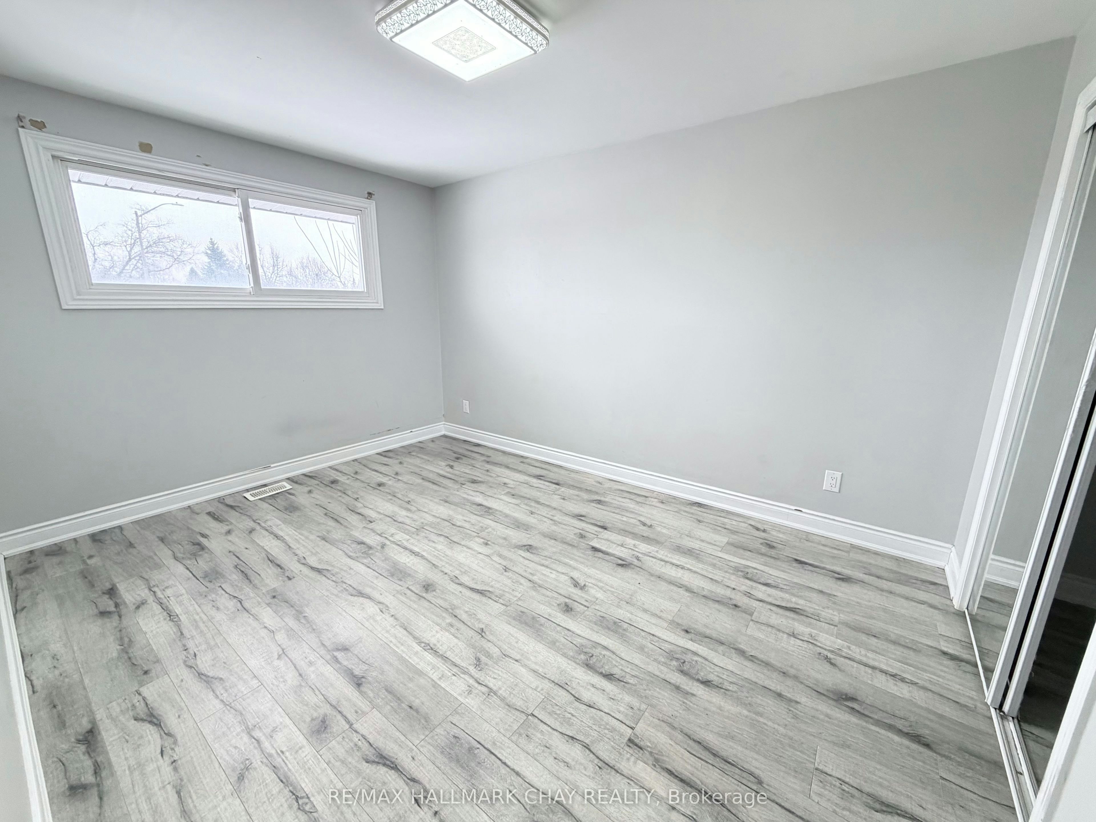 Main-152 Rose Street, Barrie, ON, L4M 2T7 - 14