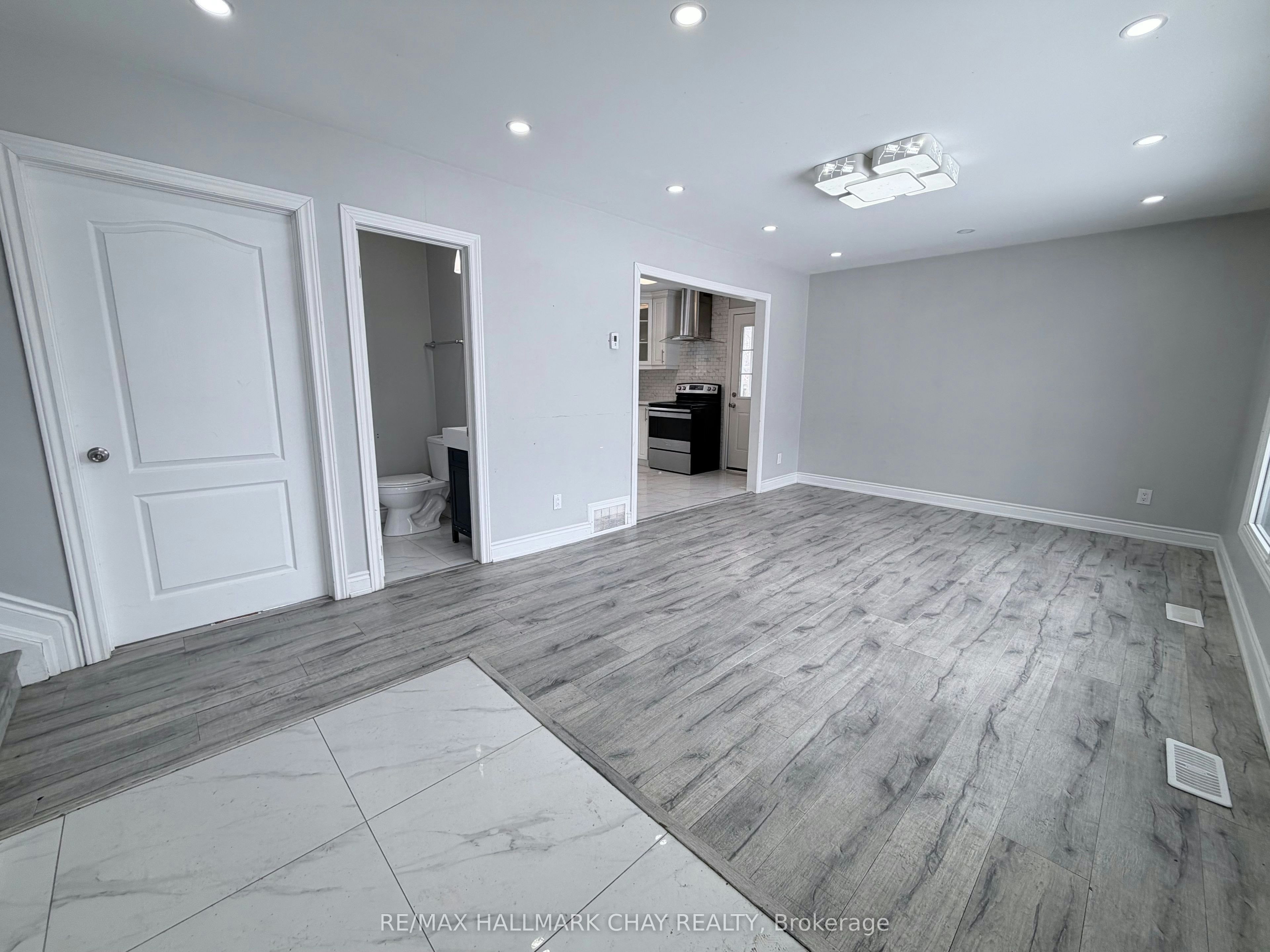 Main-152 Rose Street, Barrie, ON, L4M 2T7 - 3