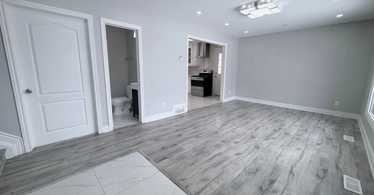 Main-152 Rose Street, Barrie, ON, L4M 2T7 - 3