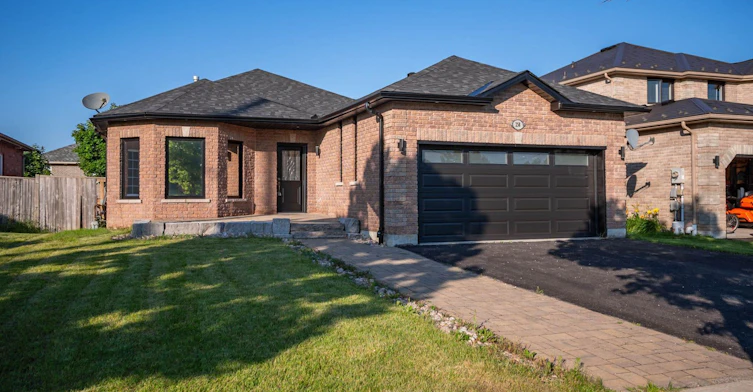 258 Livingstone Street E, Barrie, ON, L4M 6N6