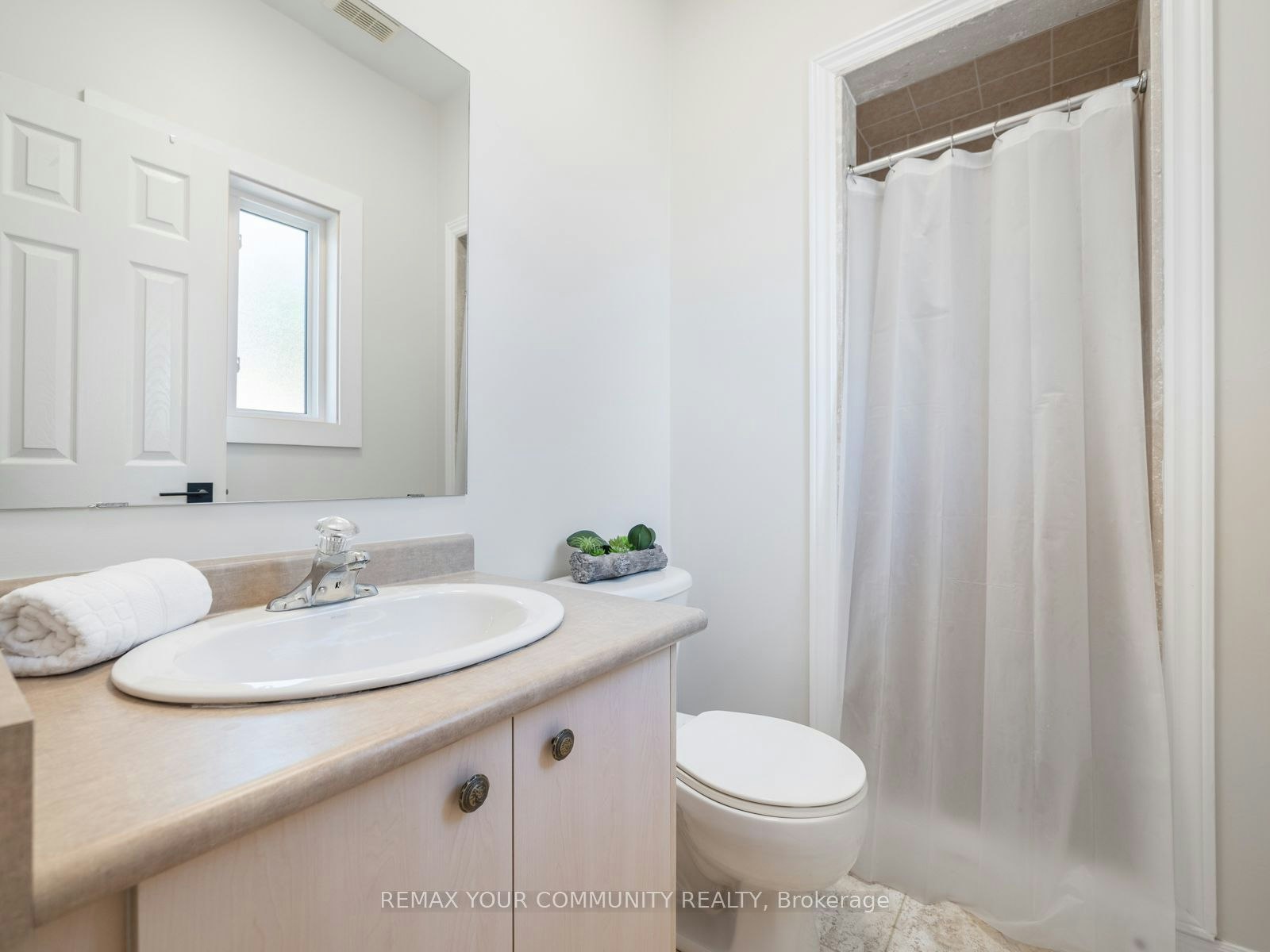 258 Livingstone Street E, Barrie, ON, L4M 6N6 - 22