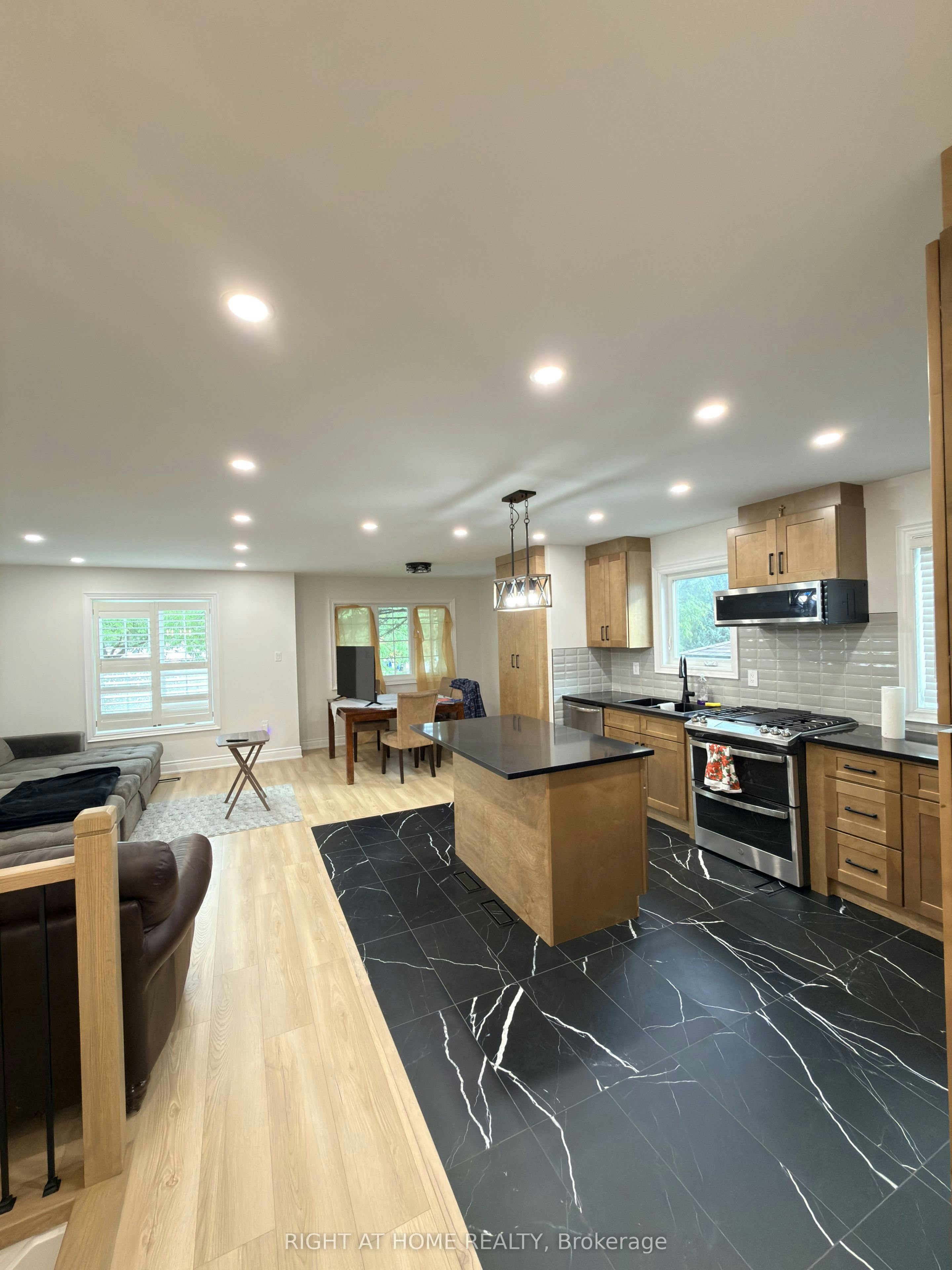 Main-73 Barre Drive, Barrie, ON, L4N 7P1 - 12
