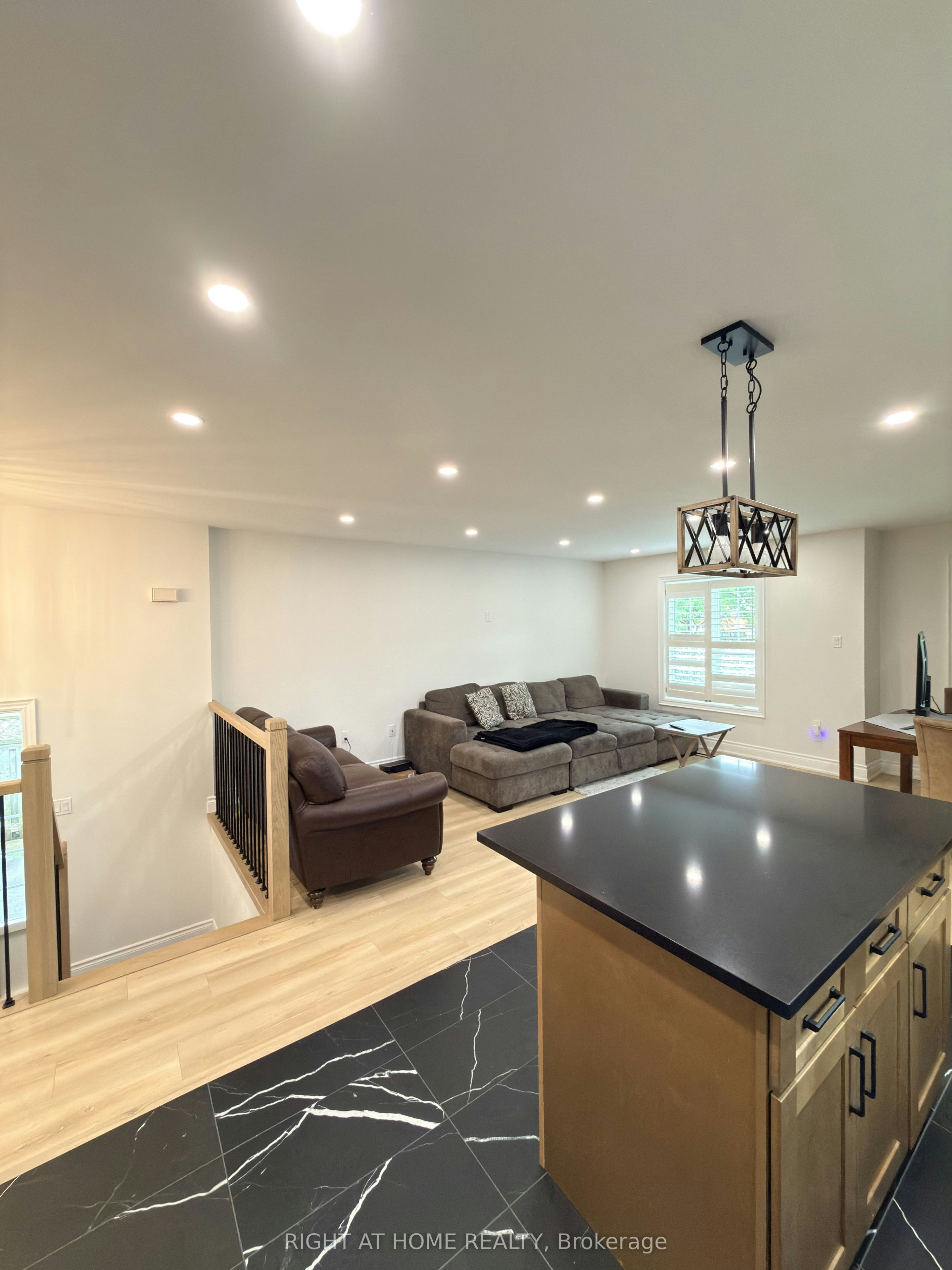 Main-73 Barre Drive, Barrie, ON, L4N 7P1 - 4