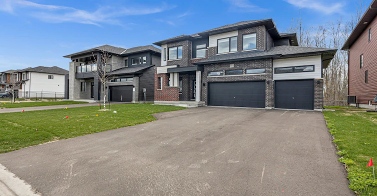 3169 Searidge Street, Severn, ON, L3V 0Y4 - 2