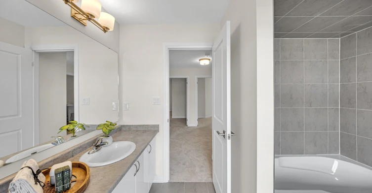 3169 Searidge Street, Severn, ON, L3V 0Y4 - 40