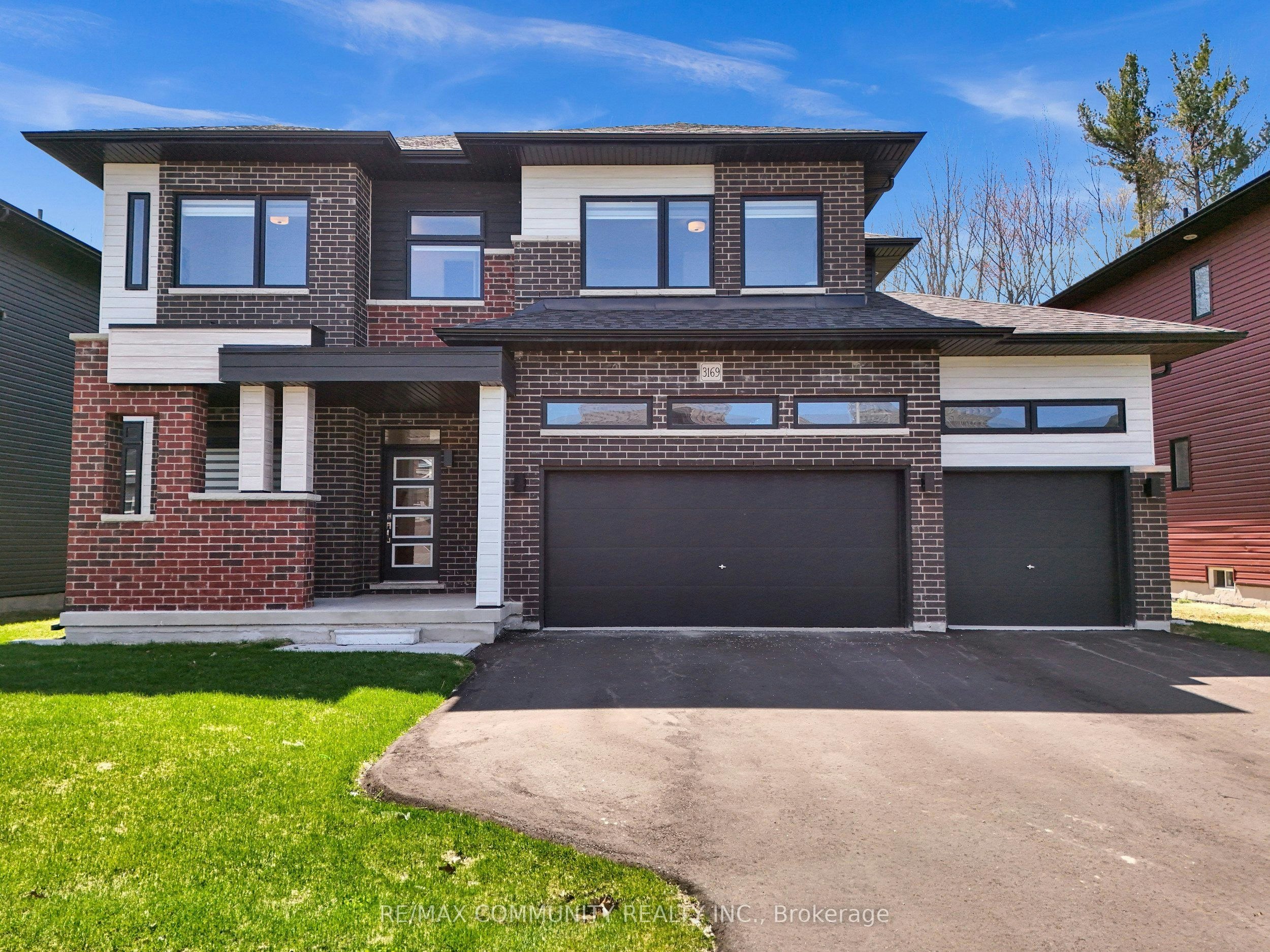 3169 Searidge Street, Severn, ON, L3V 0Y4 - 3