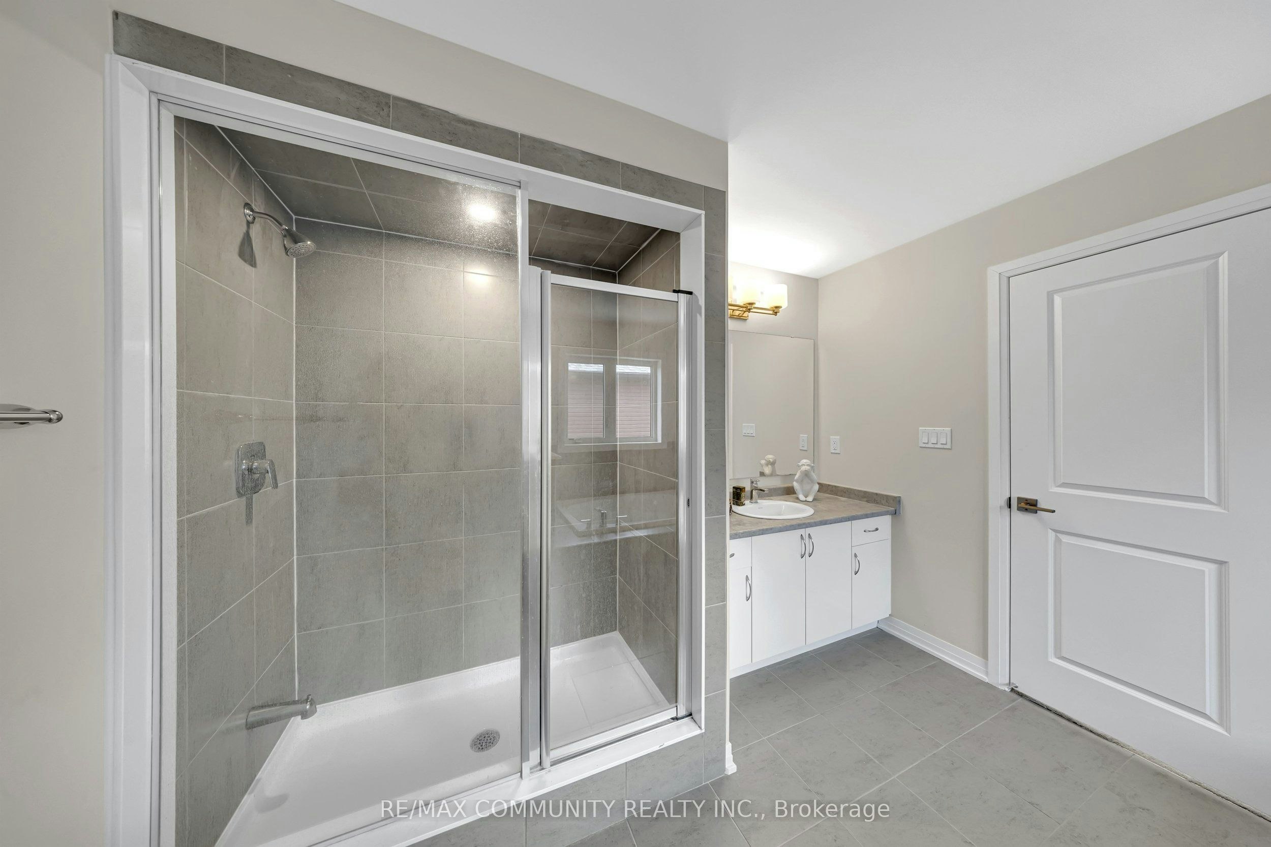 3169 Searidge Street, Severn, ON, L3V 0Y4 - 34