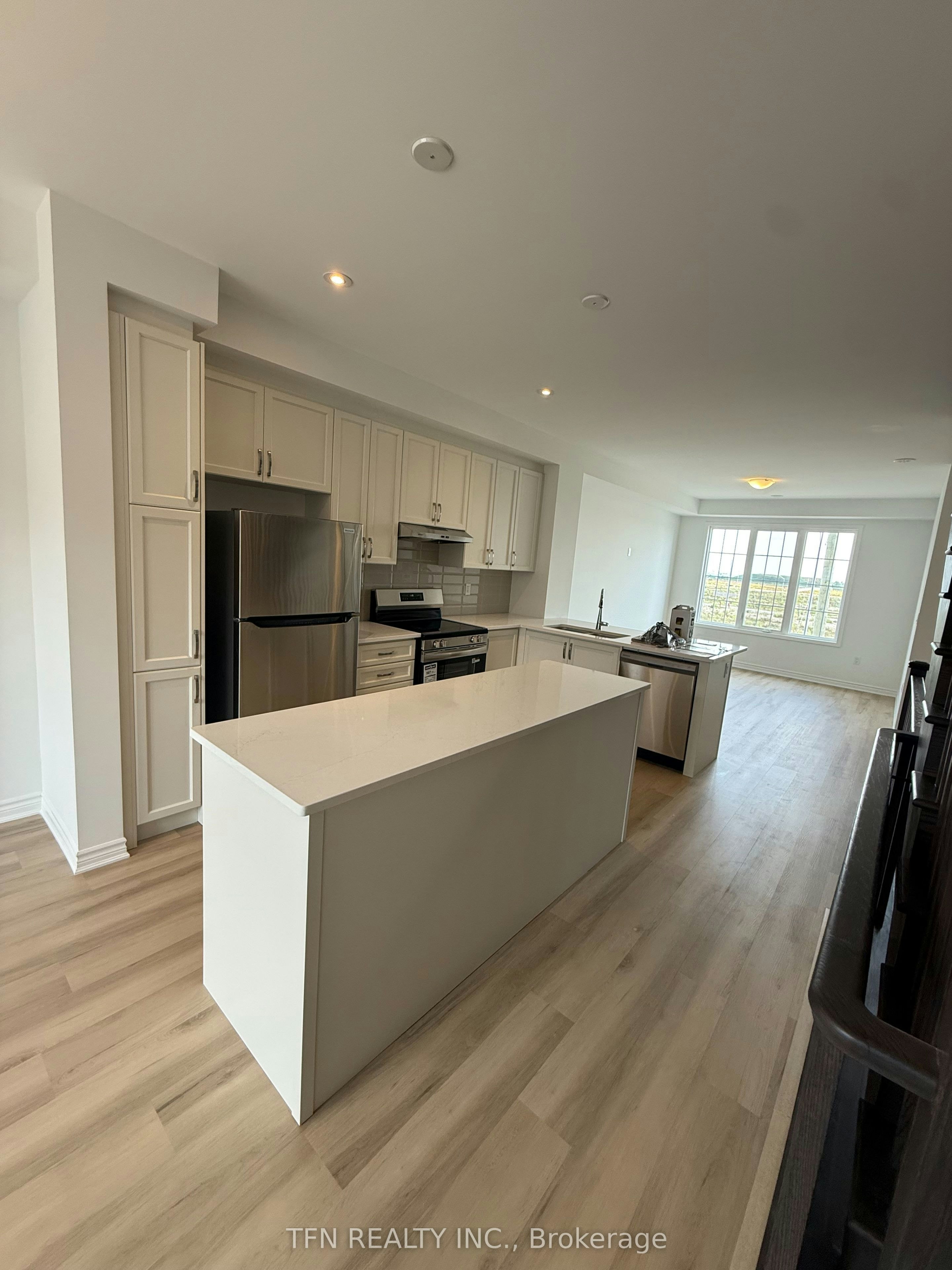 26 Pearen Lane N, Barrie, ON, L9J 0Z7 - 14