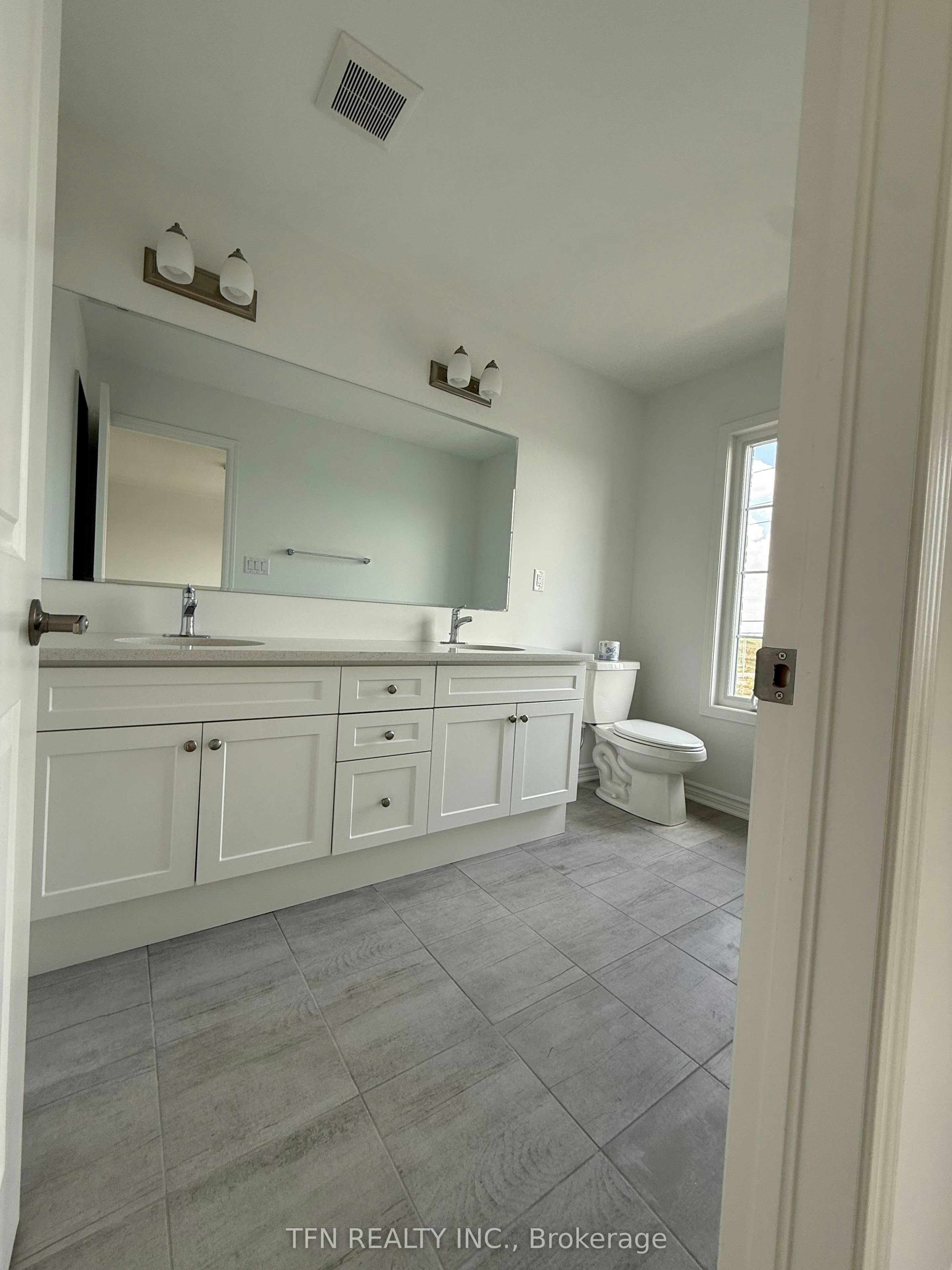 26 Pearen Lane N, Barrie, ON, L9J 0Z7 - 22