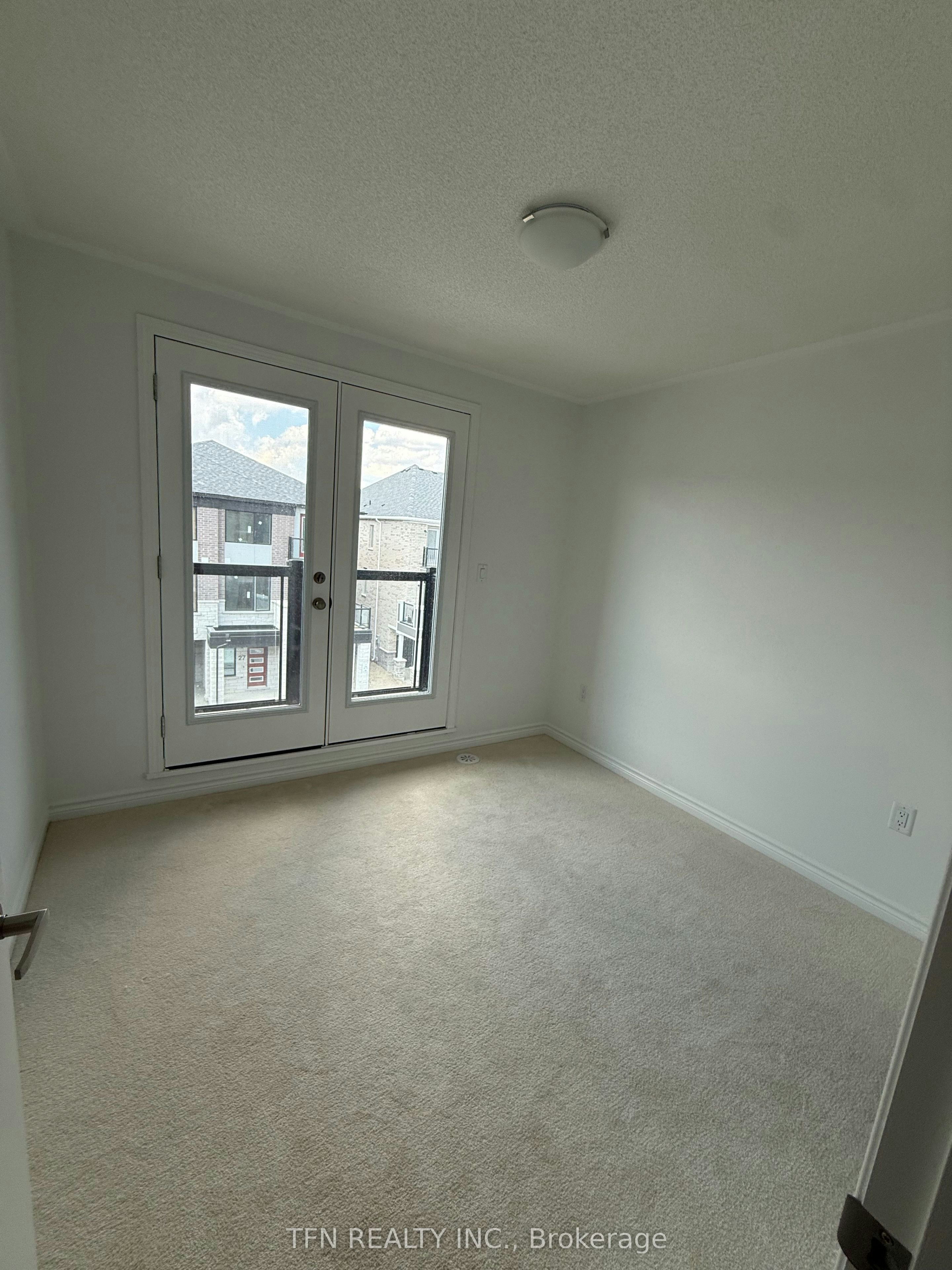 26 Pearen Lane N, Barrie, ON, L9J 0Z7 - 24