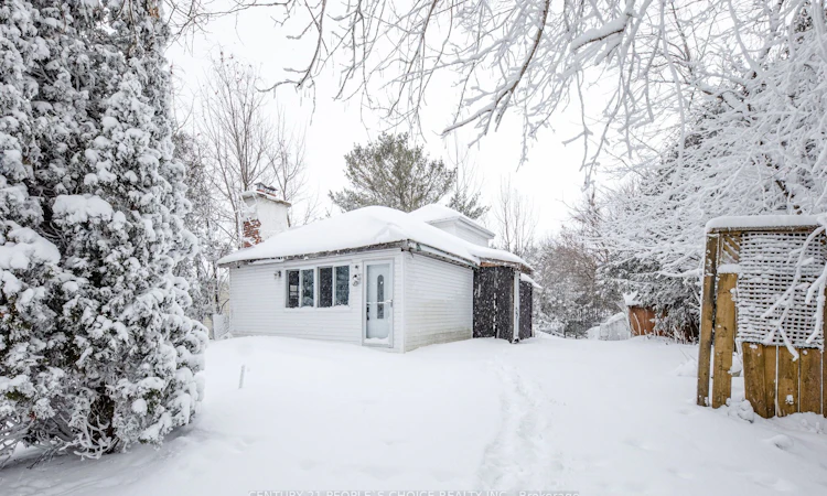 250 Kingfisher Avenue