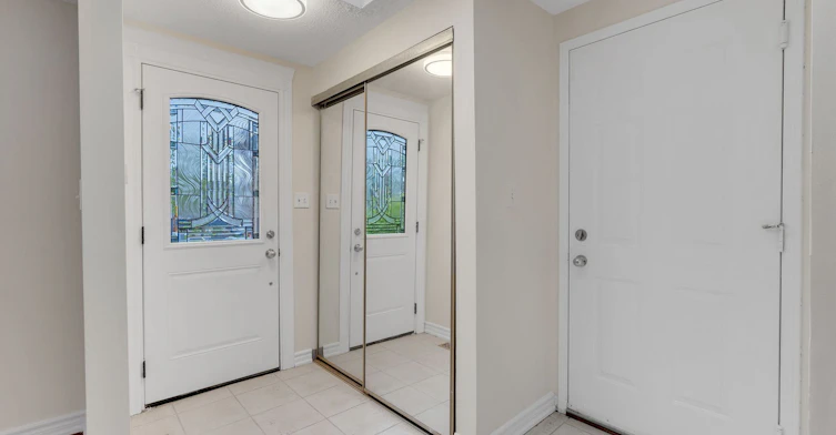(main)-16 Waddington Crescent, Barrie, ON, L4N 8C8 - 5