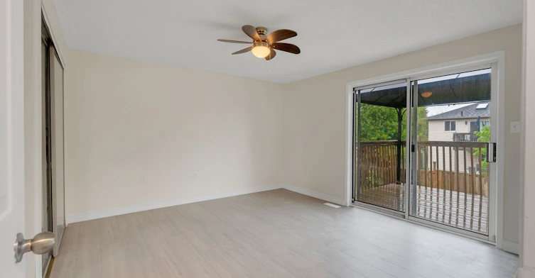 (main)-16 Waddington Crescent, Barrie, ON, L4N 8C8 - 11