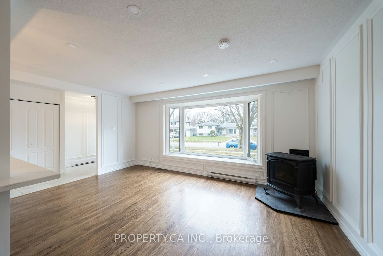 24 Thorncrest Road, Barrie, ON, L4N 3P9 - 7
