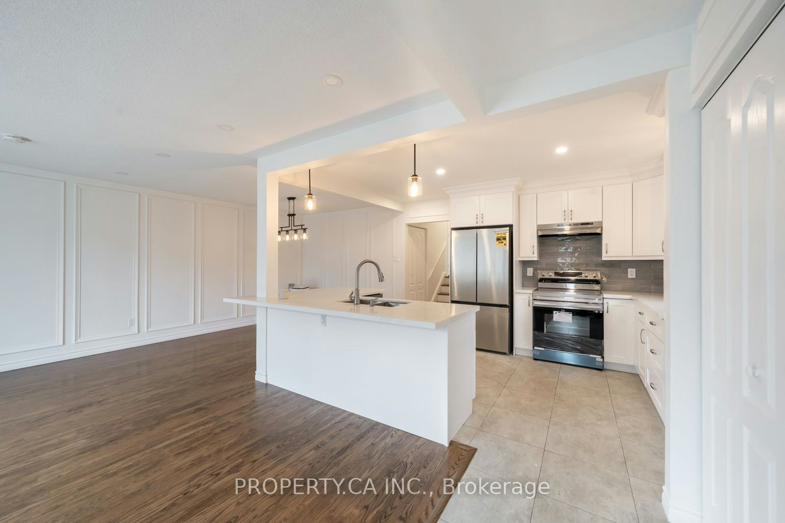 24 Thorncrest Road, Barrie, ON, L4N 3P9 - 3