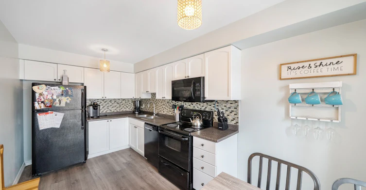 4-17 Cheltenham Road, Barrie, ON, L4M 0E7 - 5