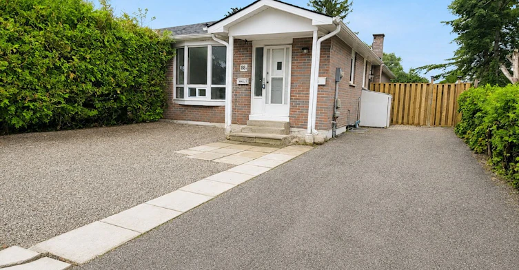 UPPER-88 B Bernick Drive, Barrie, ON, L4M 2V6