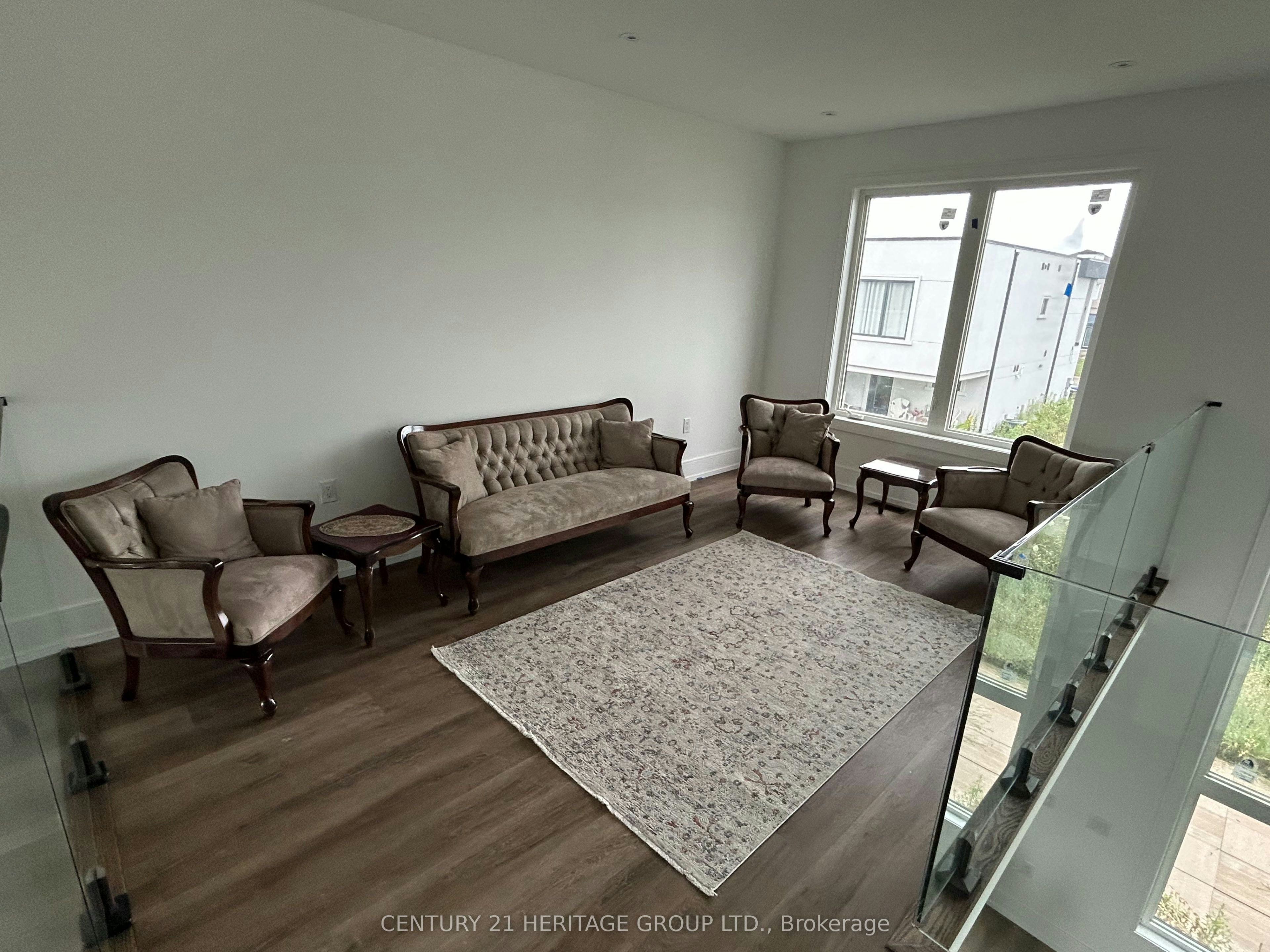 3714 Quayside Drive, Severn, ON, L3V 8M9