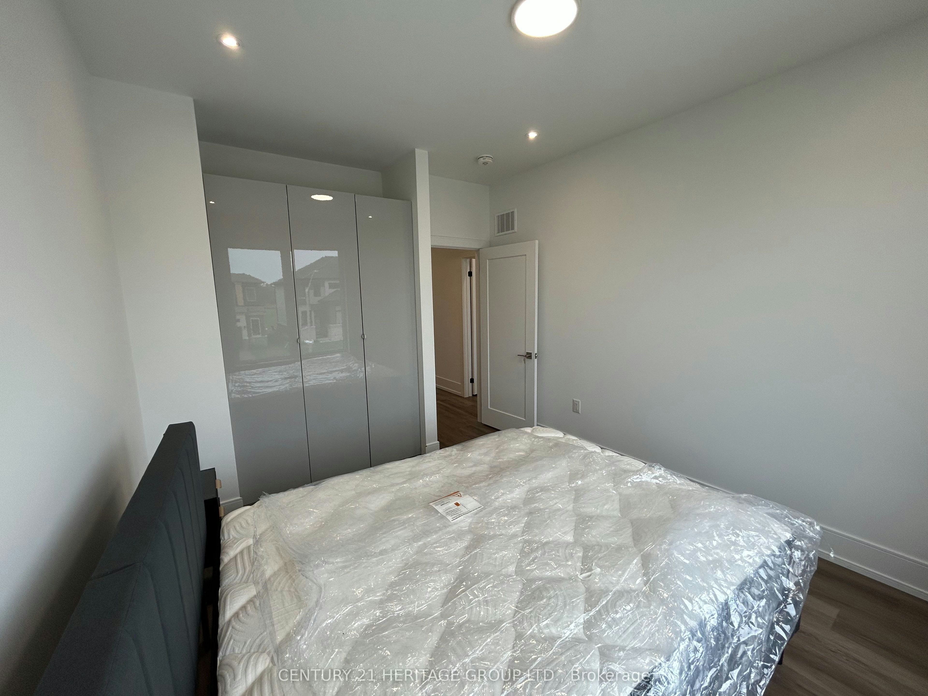 3714 Quayside Drive, Severn, ON, L3V 8M9 - 25