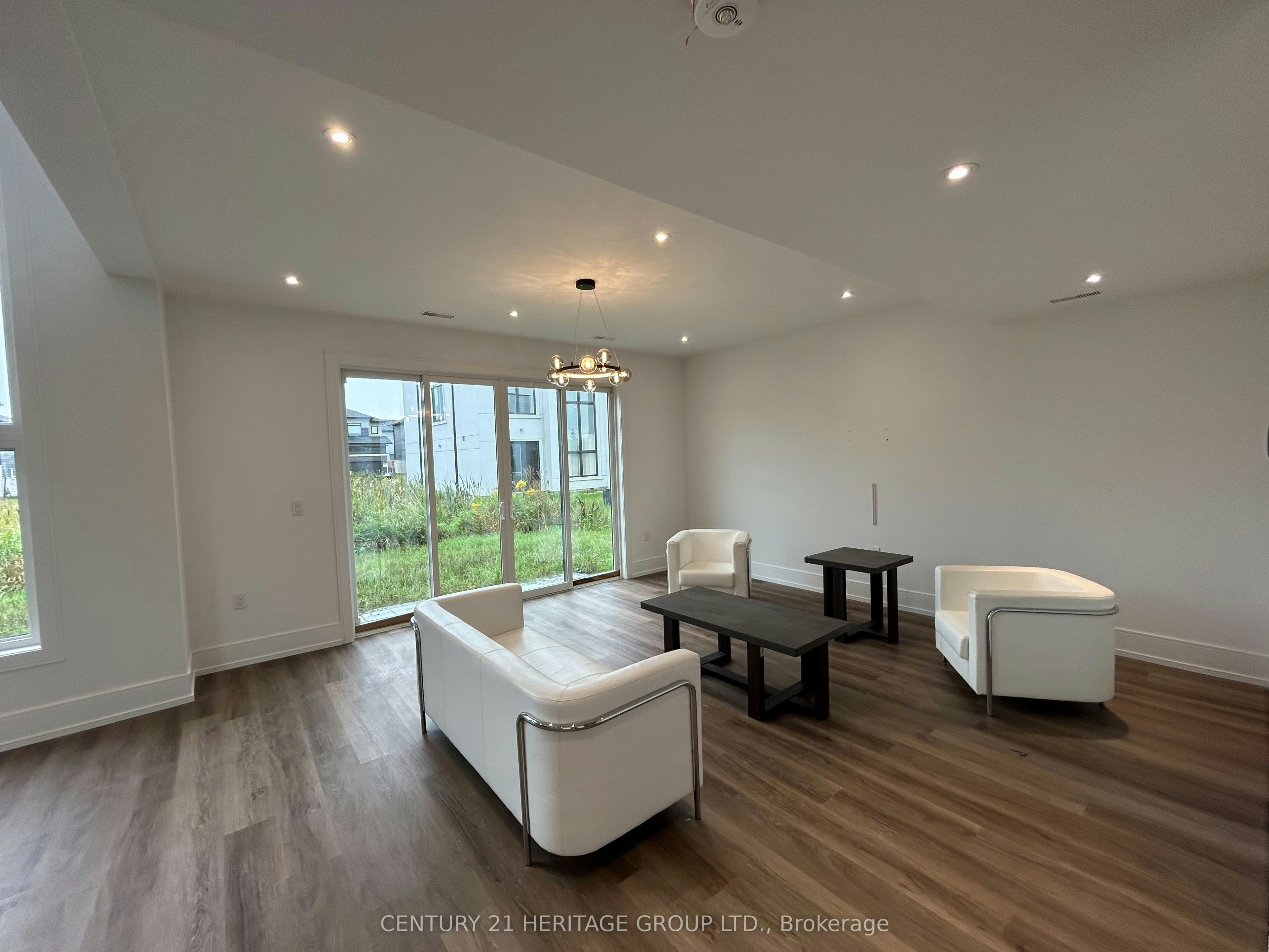 3714 Quayside Drive, Severn, ON, L3V 8M9 - 9