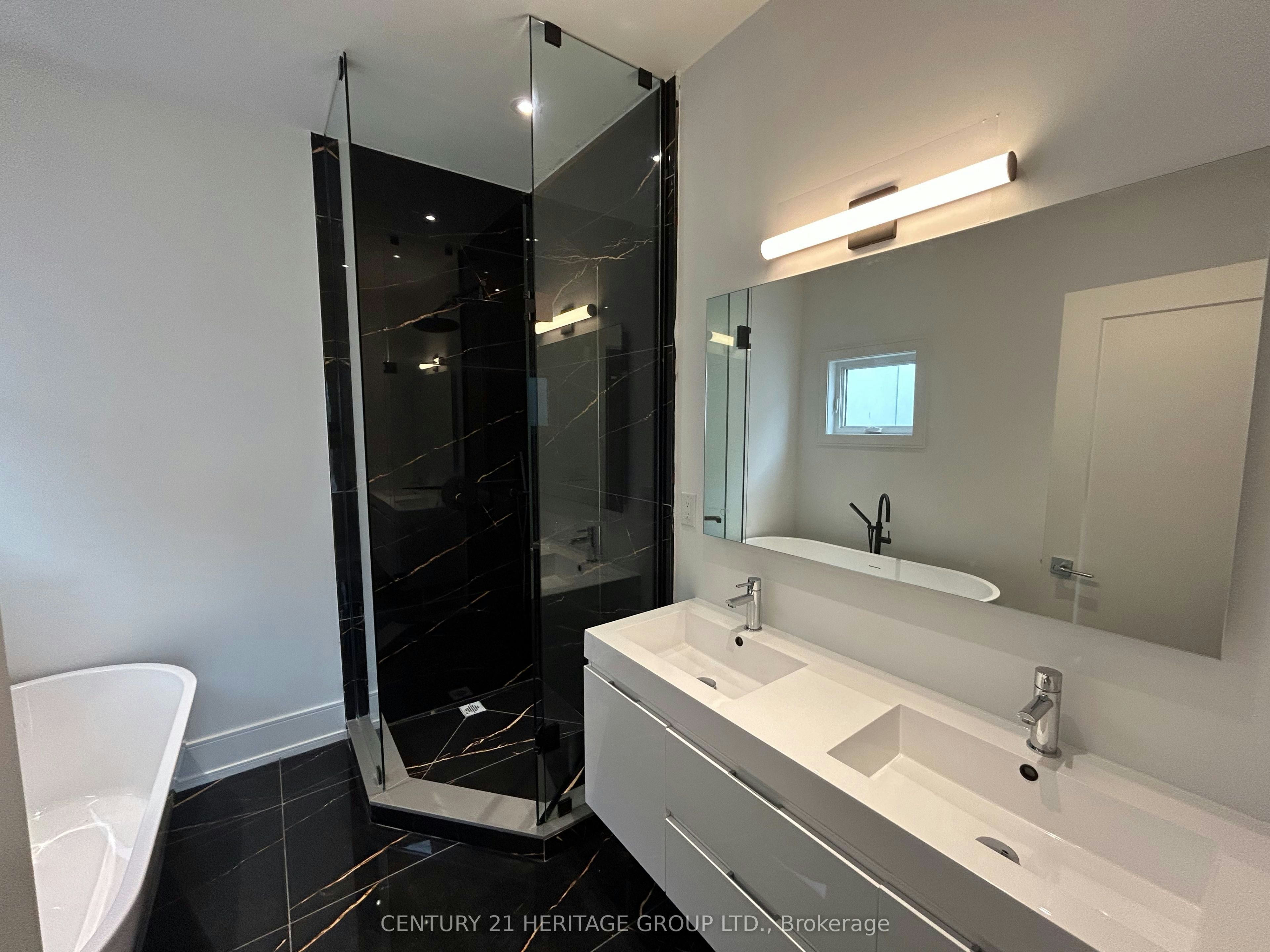 3714 Quayside Drive, Severn, ON, L3V 8M9 - 18