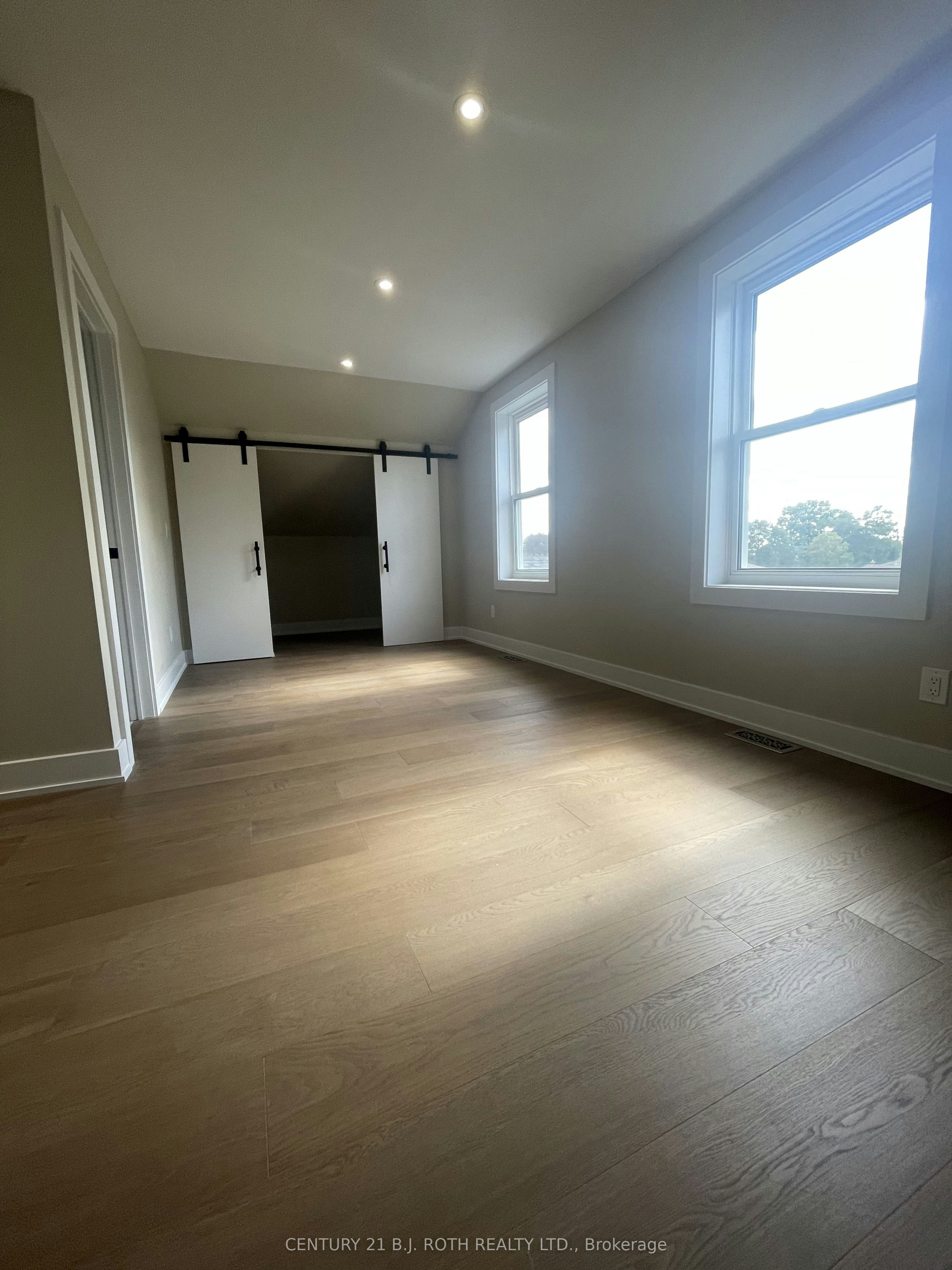9 Bertram Drive, Springwater, ON, L0L 1P0 - 15