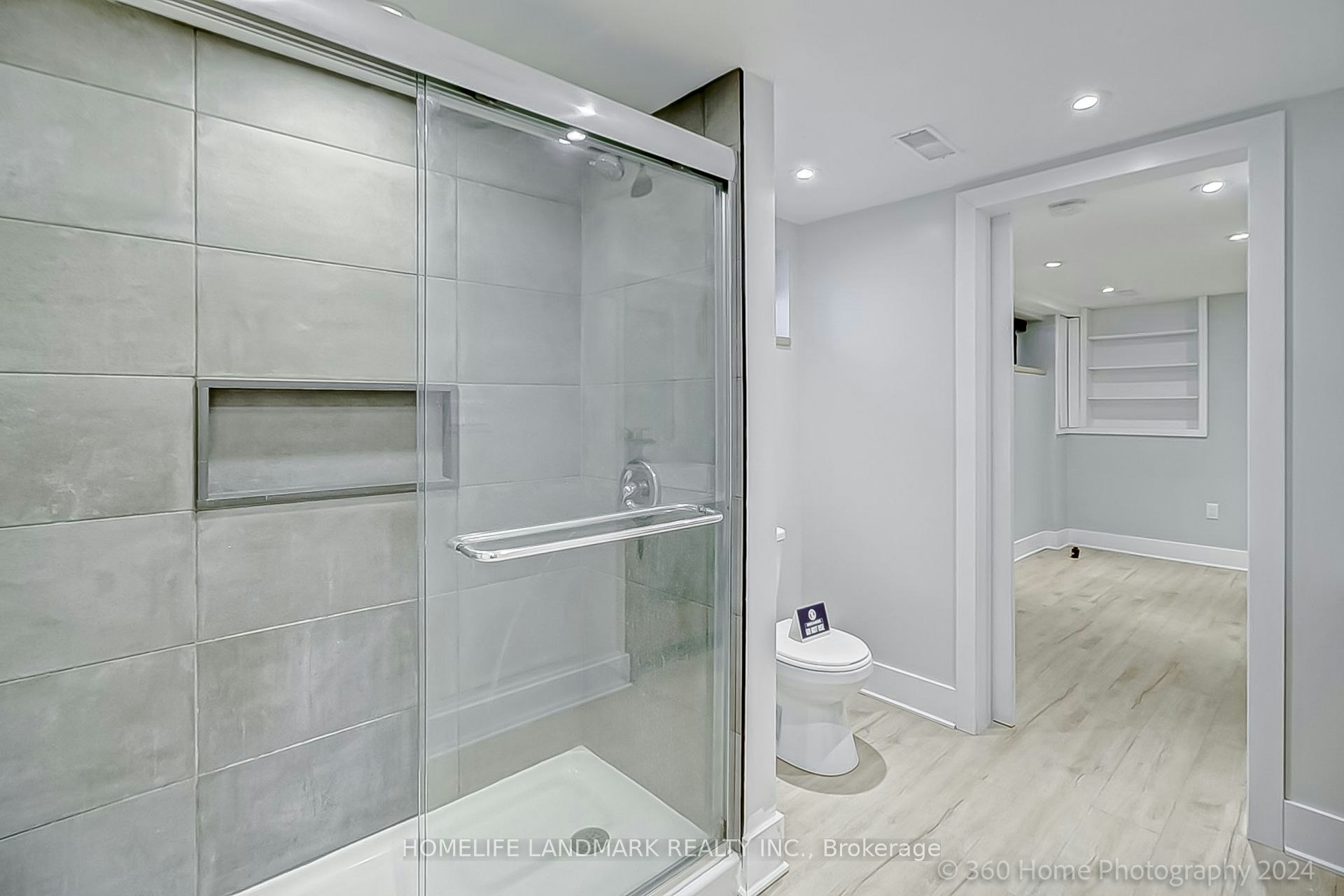 BSMT-206 Napier Street, Barrie, ON, L4M 1W8 - 7