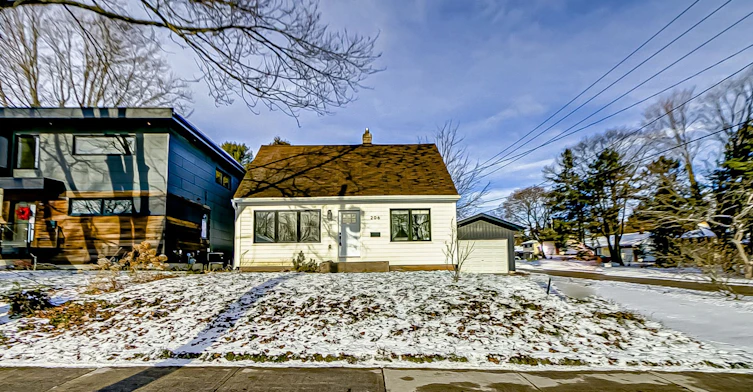 BSMT-206 Napier Street, Barrie, ON, L4M 1W8