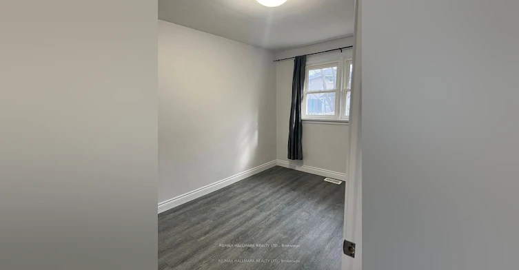 Main-261 Wellington Street E, Barrie, ON, L4M 2E4 - 9