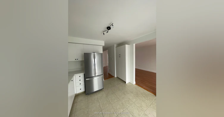 35 Drake Drive, Barrie, ON, L4N 8X4 - 4