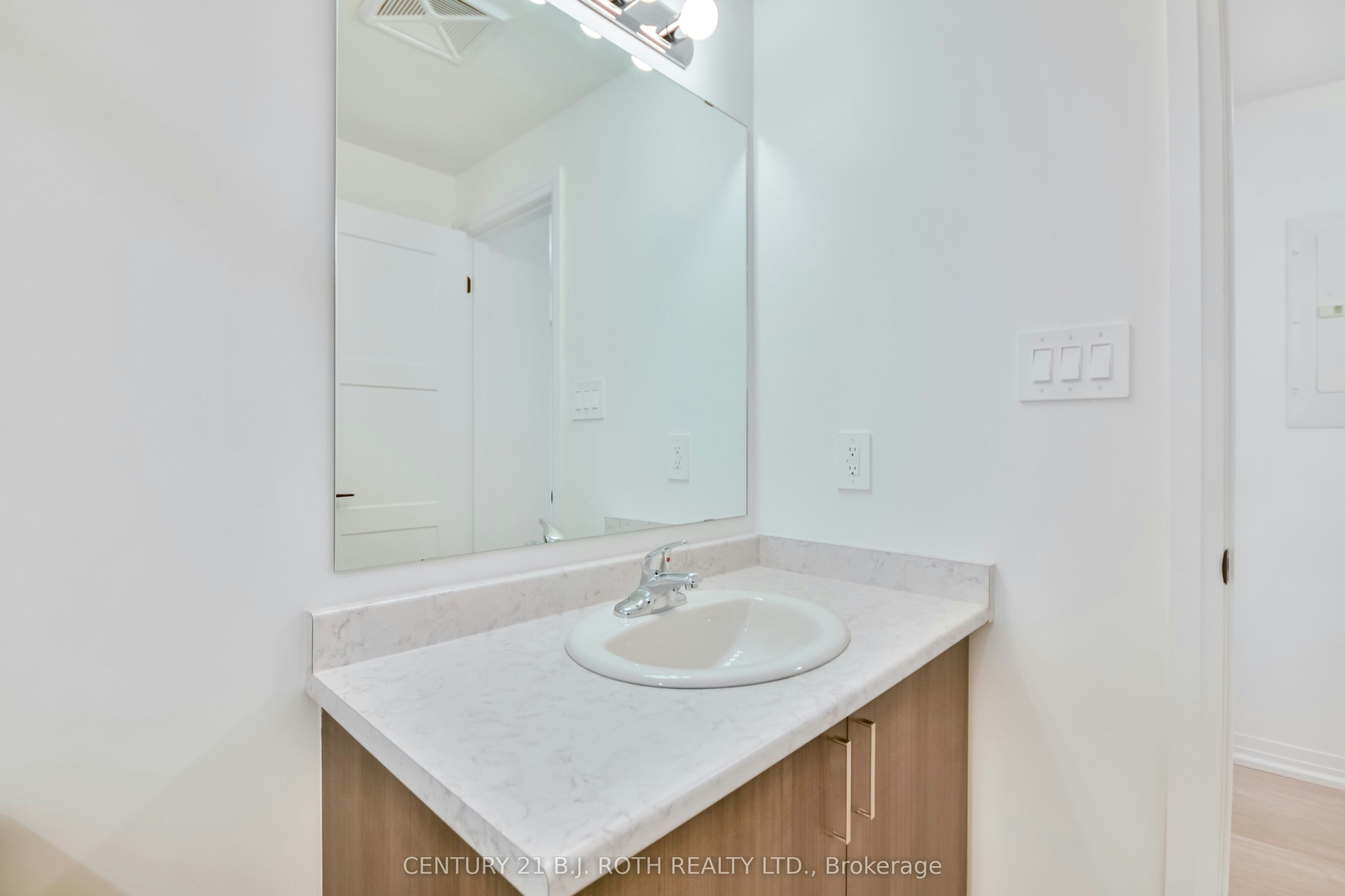 605-15 Kneeshaw Drive, Barrie, ON, L9J 0J8 - 20
