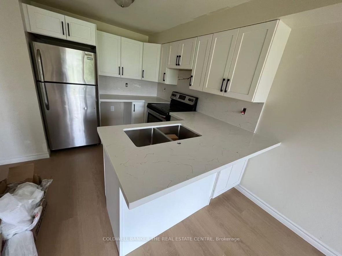 141 Black Cherry Crescent, Barrie, ON, L4N 9L1 - 2