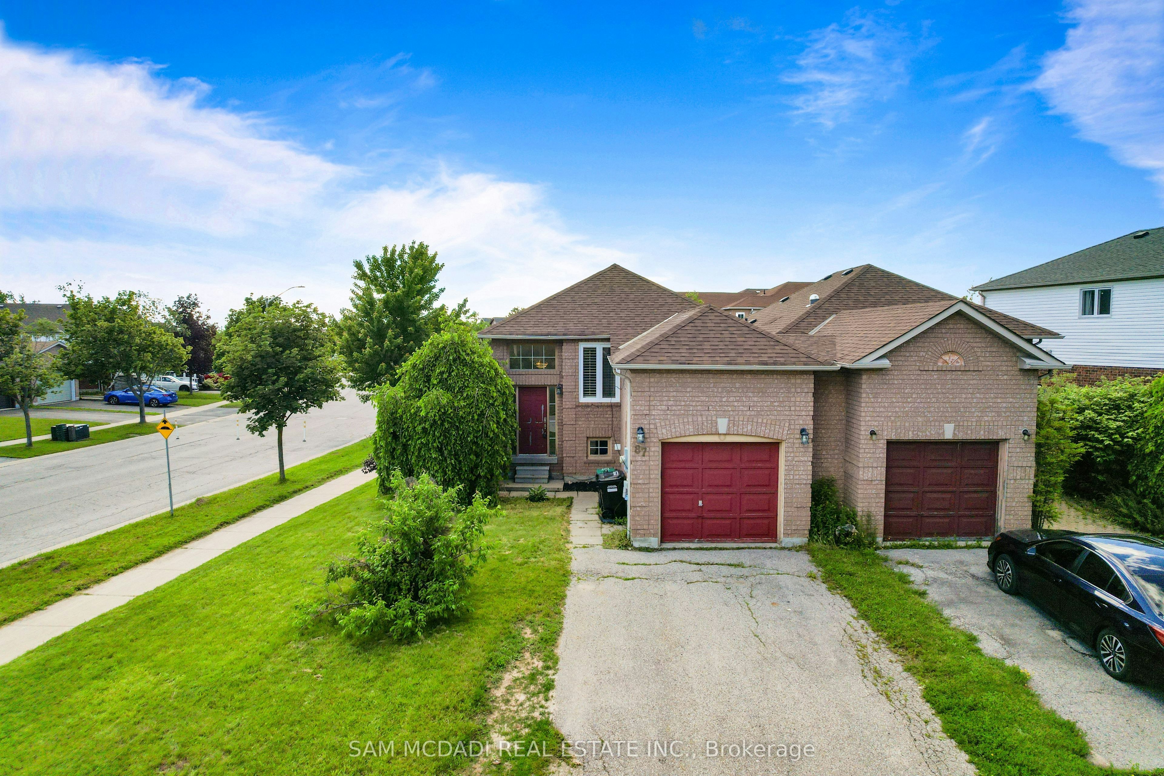 87 Rundle Crescent, Barrie, ON, L4N 8E6