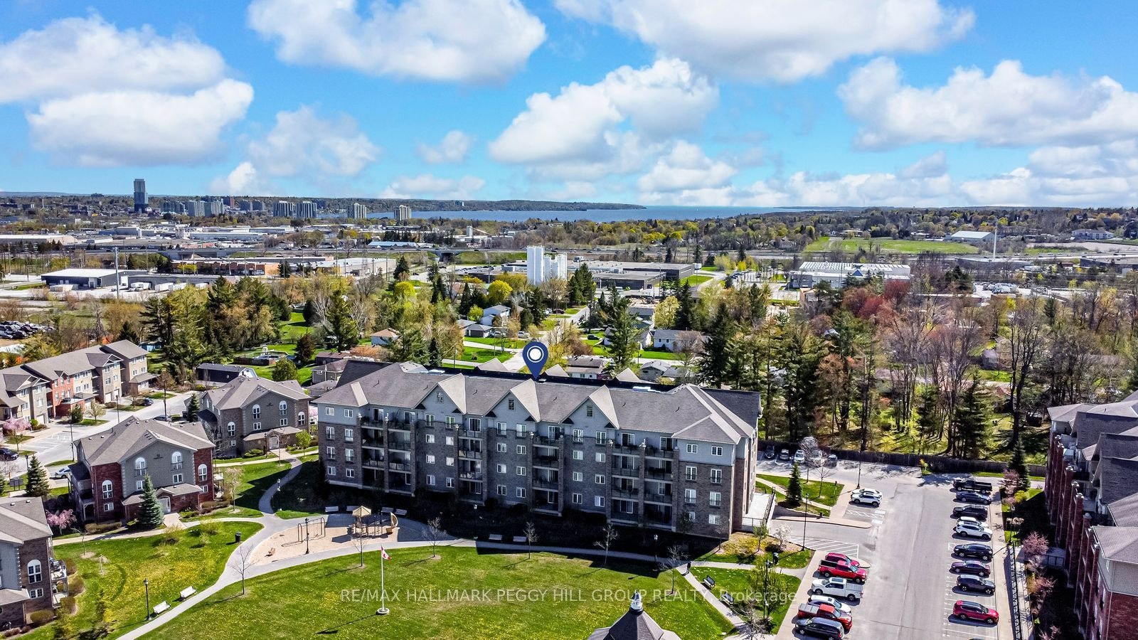 305-45 Ferndale Drive S, Barrie, ON, L4N 5W7