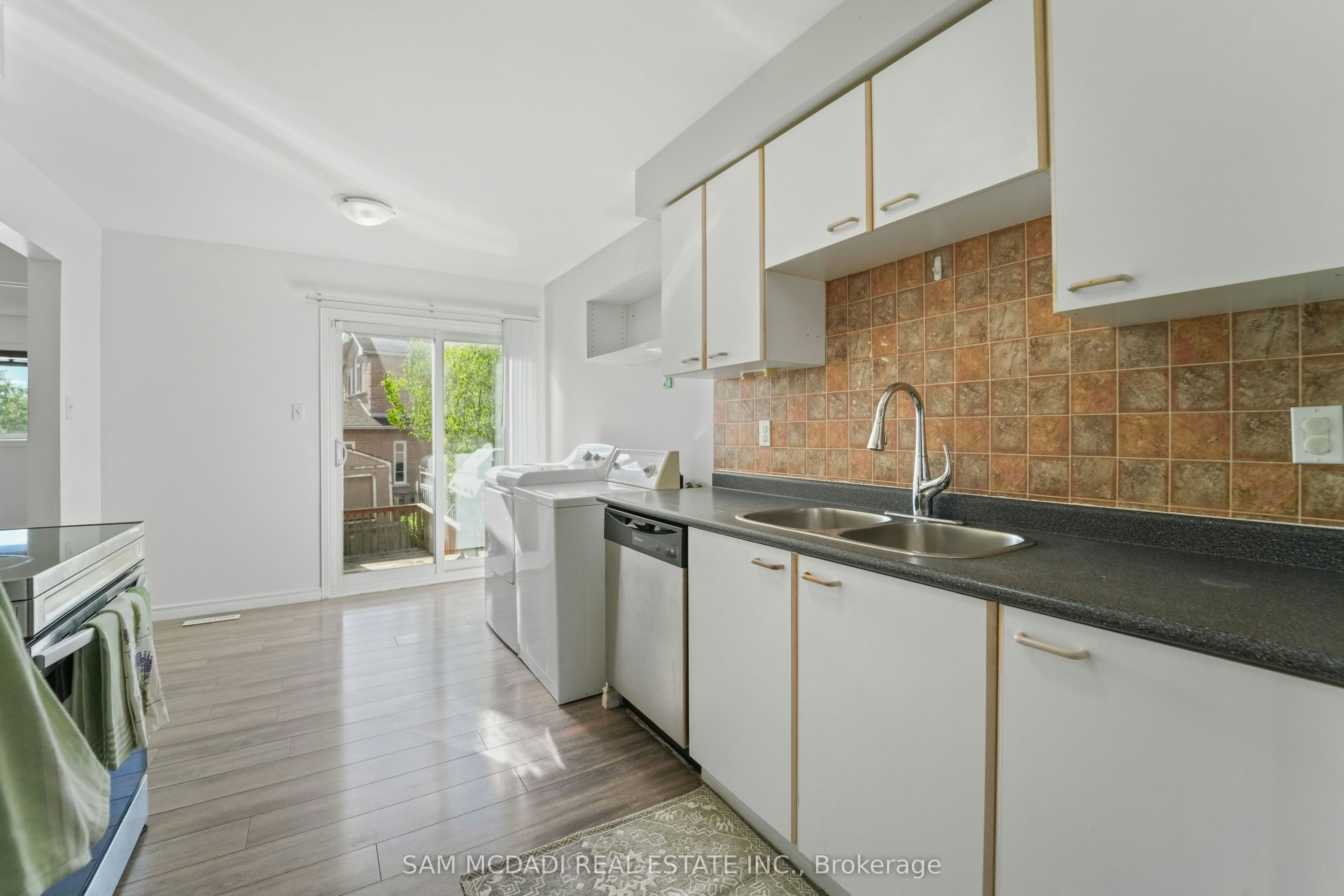 87 Rundle Crescent, Barrie, ON, L4N 8E6 - 6