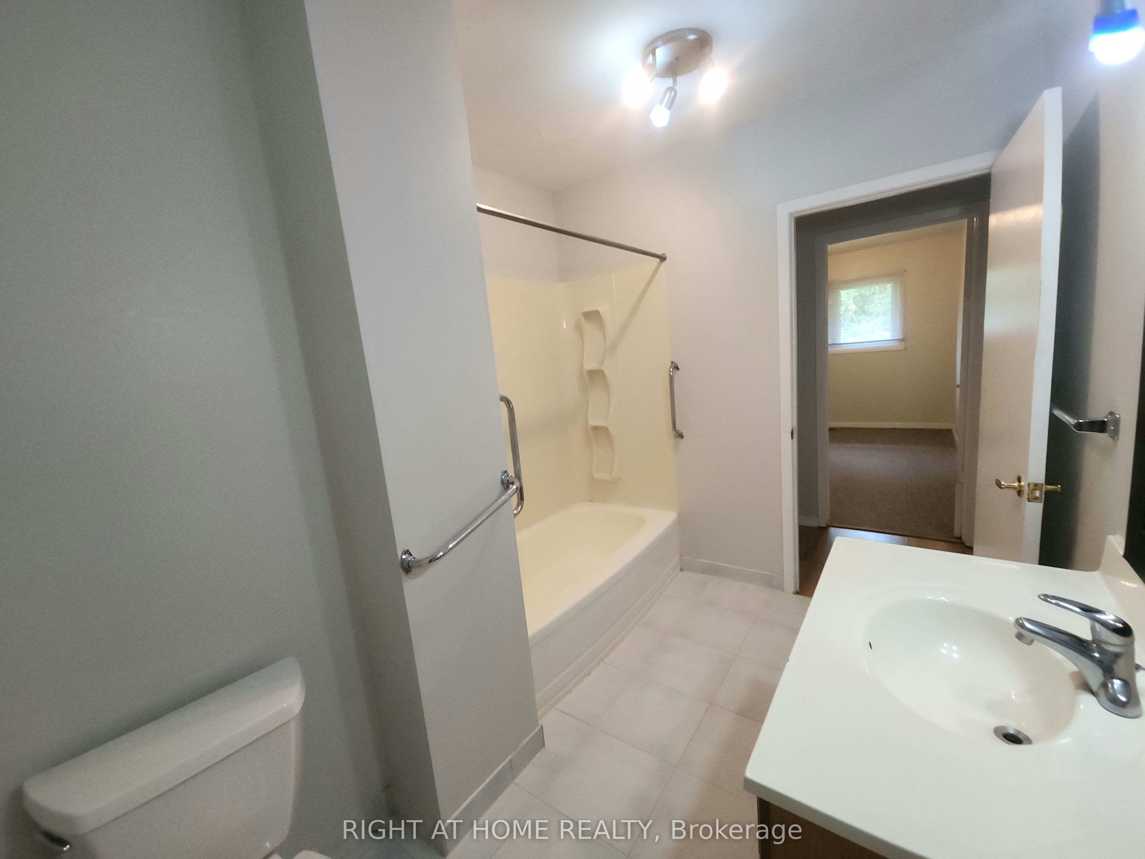 1023 Carson Road, Springwater, ON, L4M 4S5 - 18