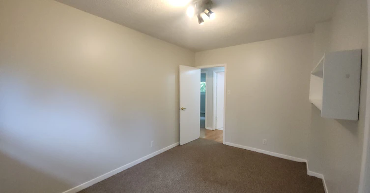 1023 Carson Road, Springwater, ON, L4M 4S5 - 12
