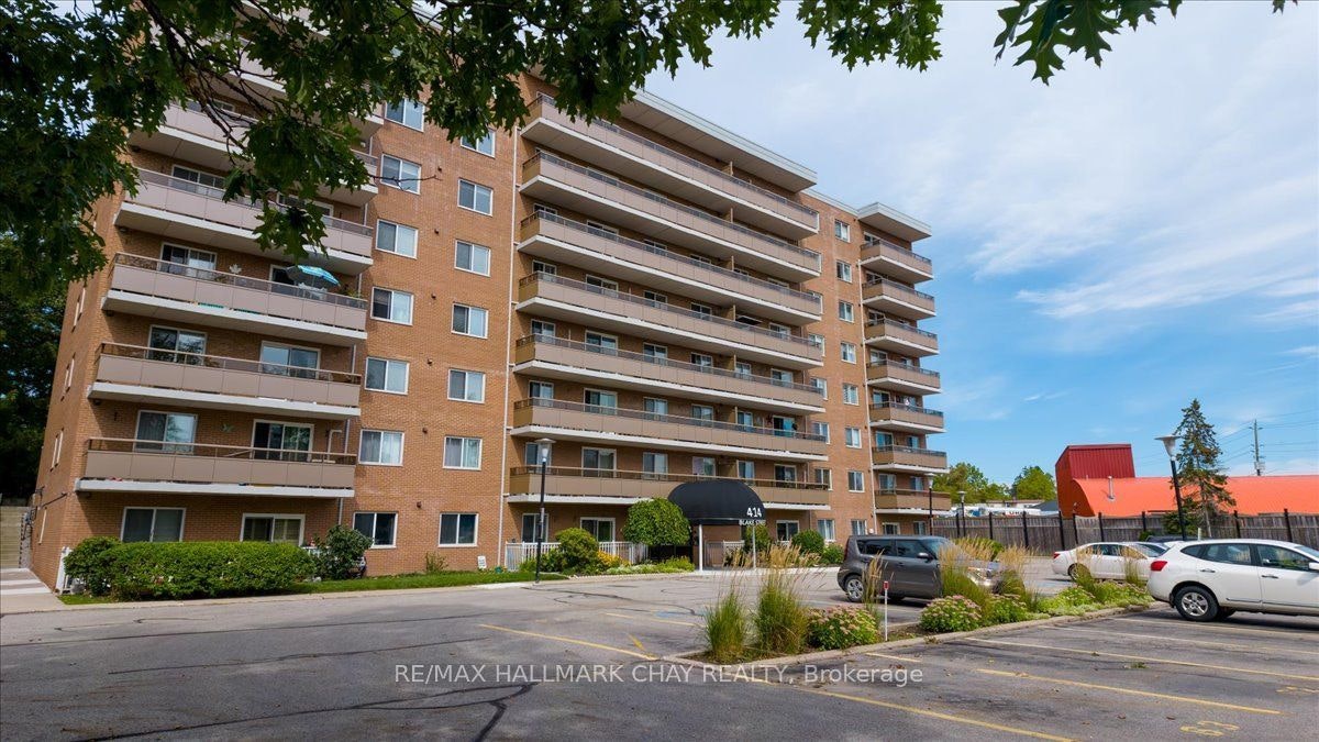 706-414 Blake Street, Barrie, ON, L4M 5J7