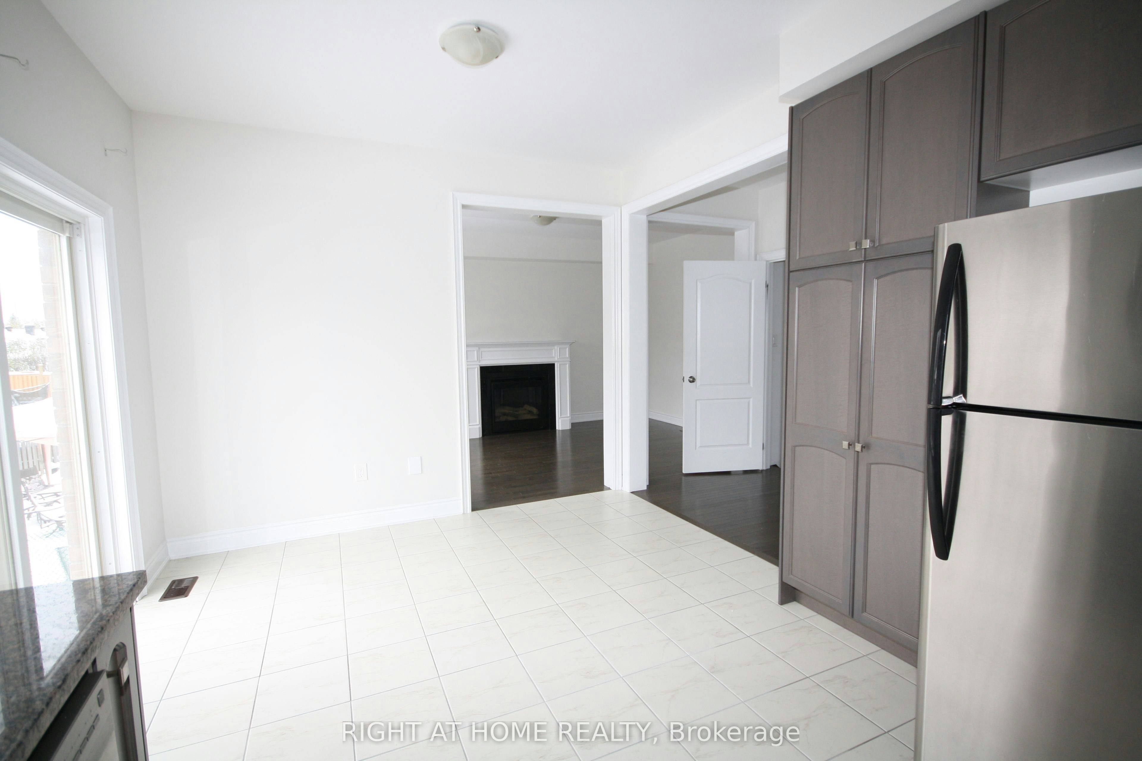 66 White Crescent, Barrie, ON, L4N 5Z9 - 9