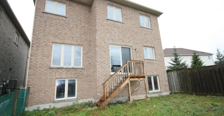 66 White Crescent, Barrie, ON, L4N 5Z9 - 2