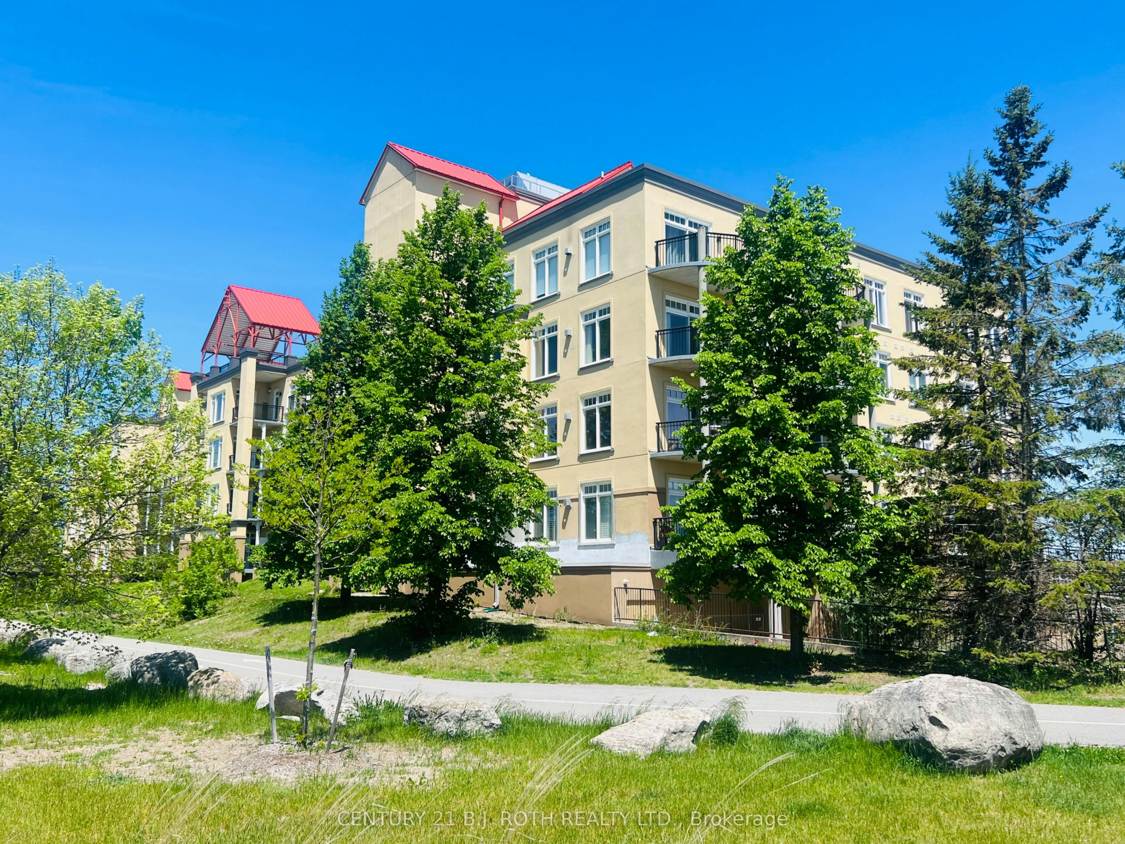 311-140 Cedar Island Road, Orillia, ON, L3V 1T1