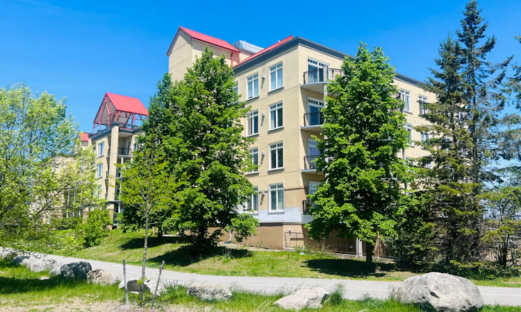 311-140 Cedar Island Road