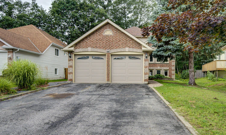 68 Dyer Drive