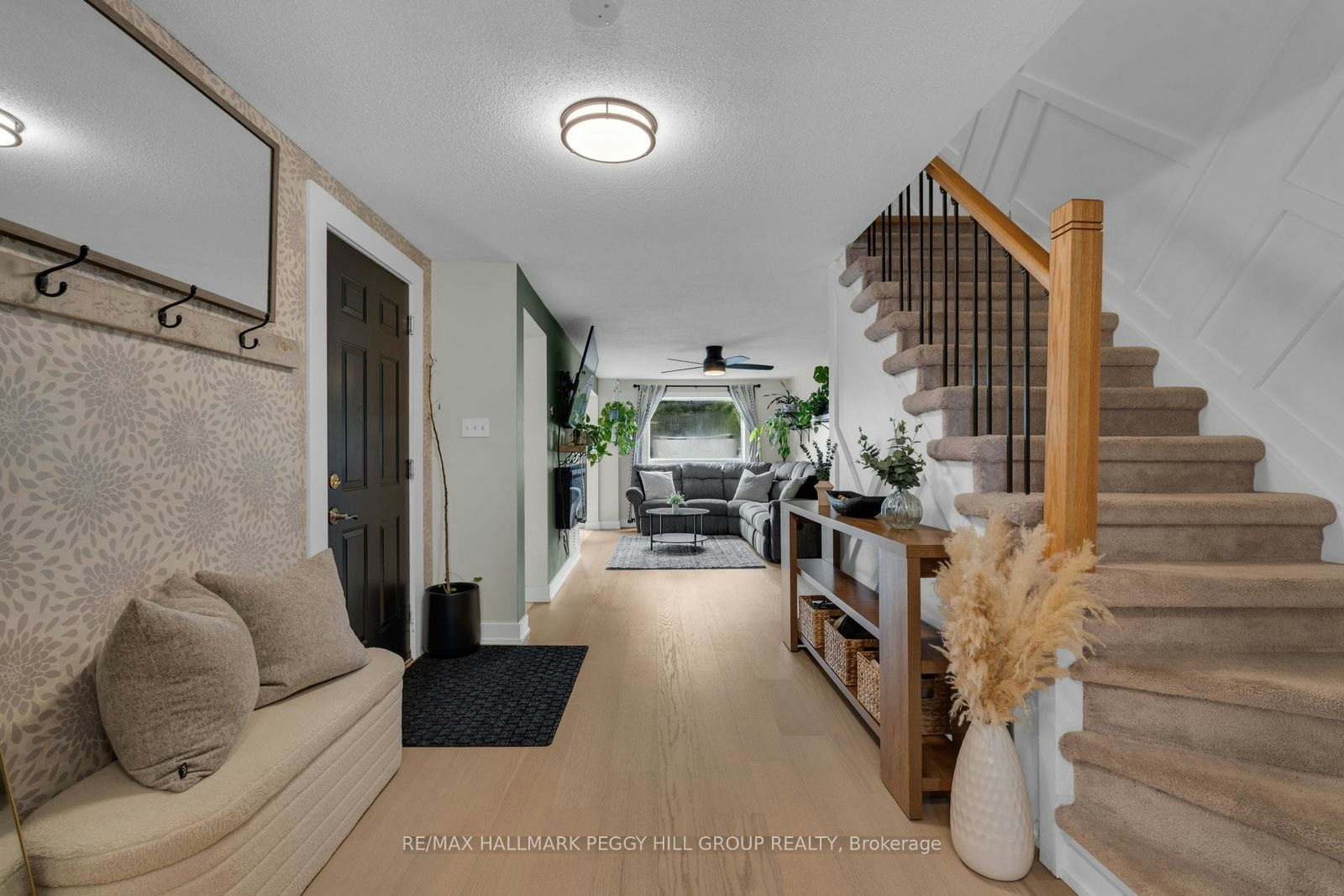 195 Dunsmore Lane, Barrie, ON, L4M 6Z8