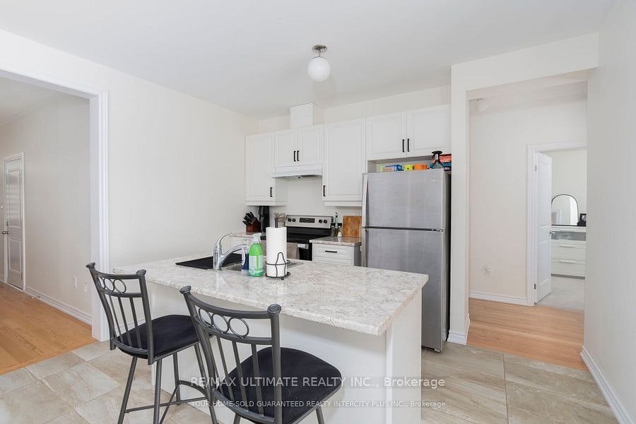 15 Valleybrook Road, Barrie, ON, L9J 0L4 - 4