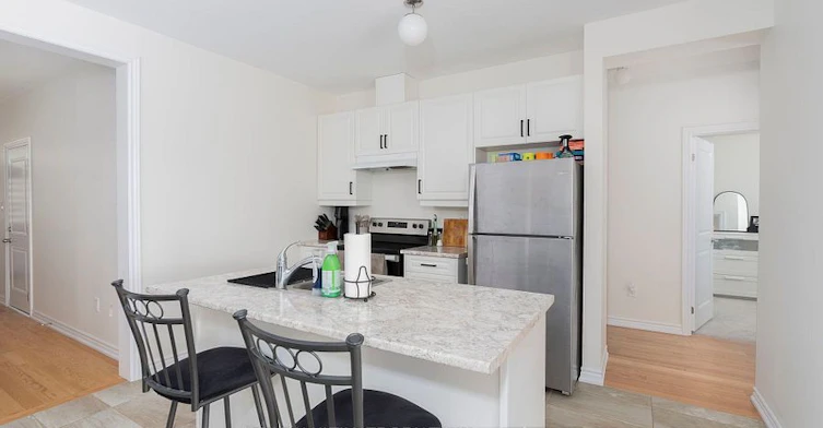 15 Valleybrook Road, Barrie, ON, L9J 0L4 - 4