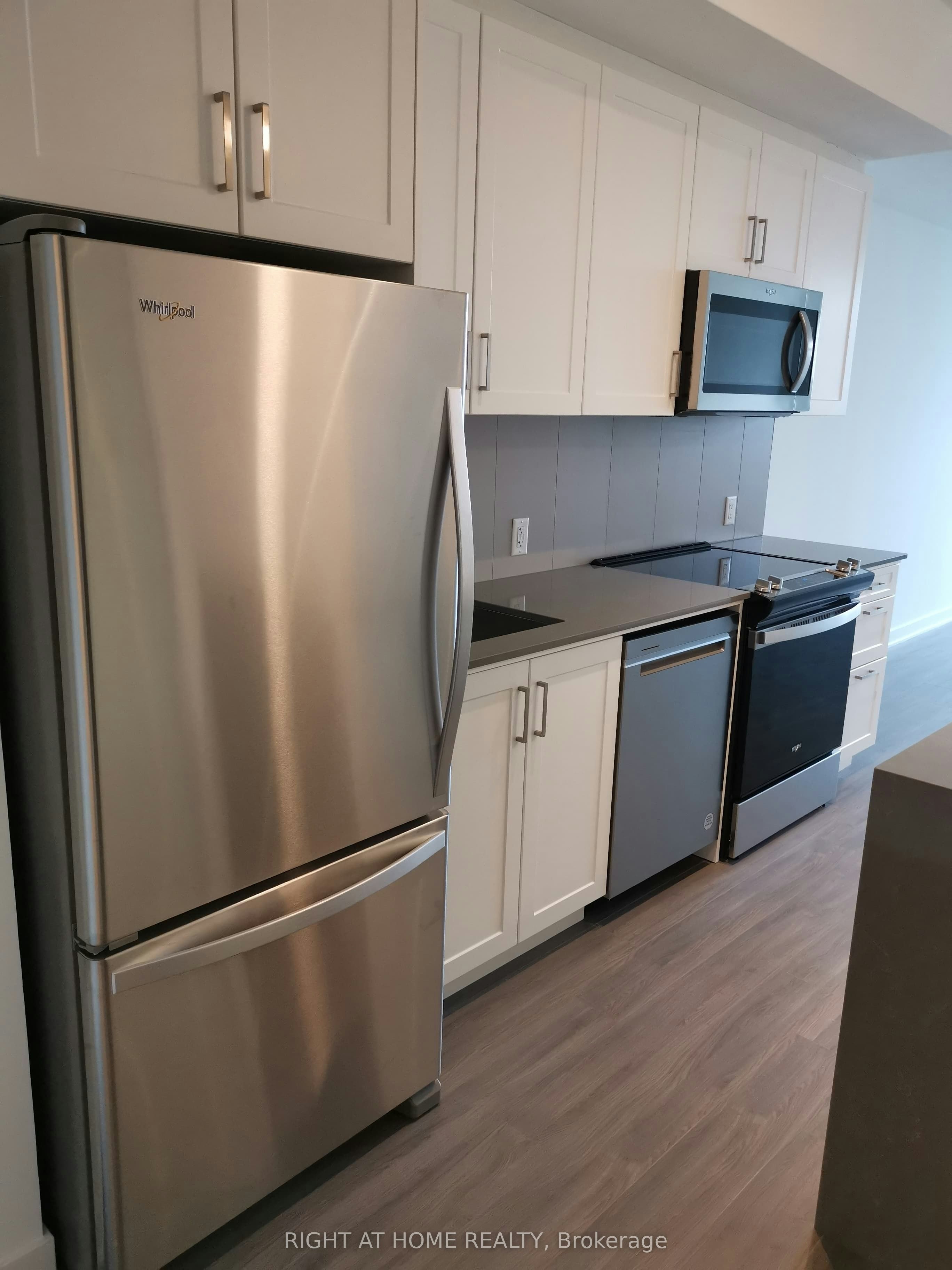 612-681 Yonge Street E, Barrie, ON, L9J 0K1 - 8