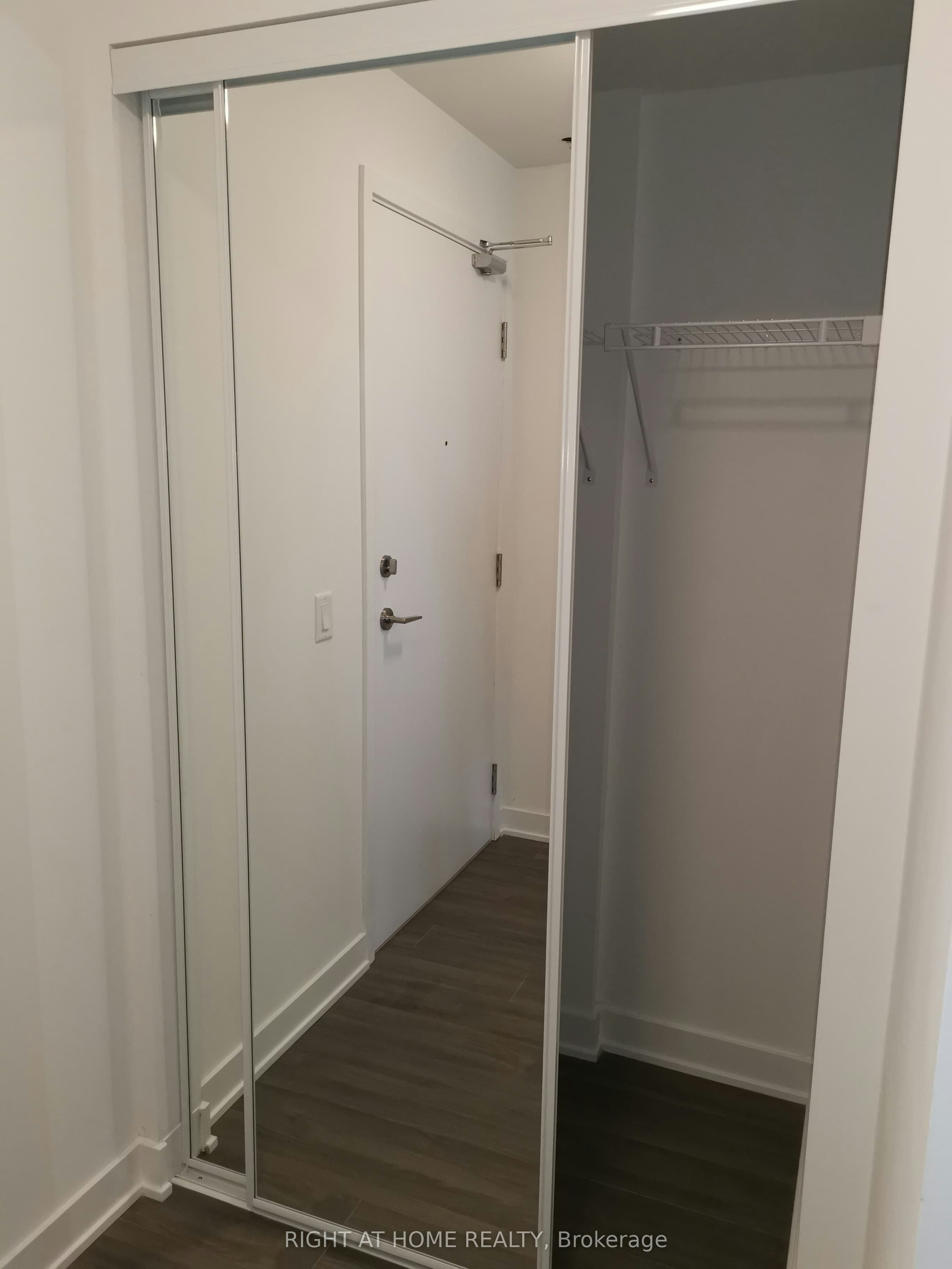 612-681 Yonge Street E, Barrie, ON, L9J 0K1 - 2