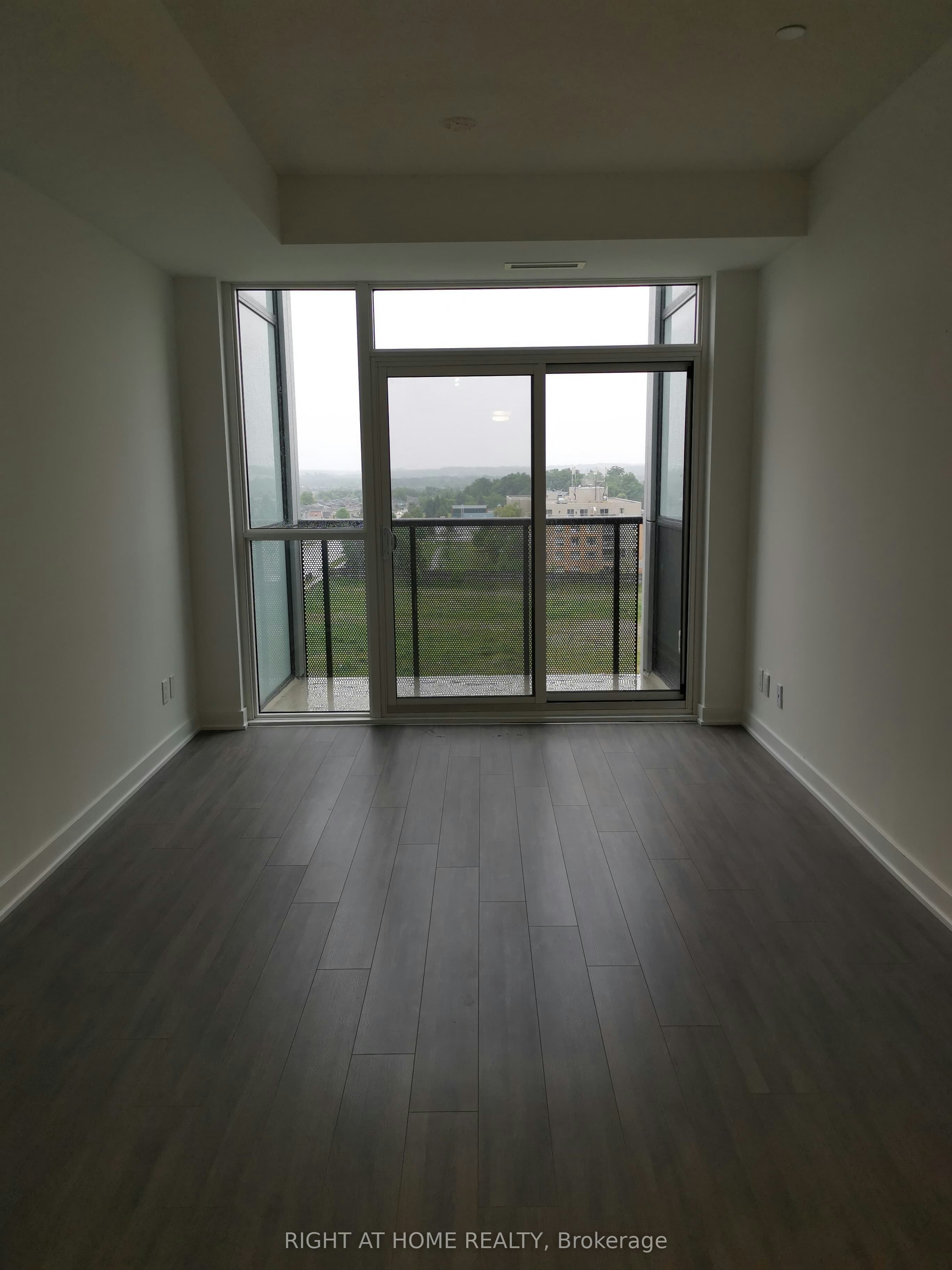 612-681 Yonge Street E, Barrie, ON, L9J 0K1 - 5