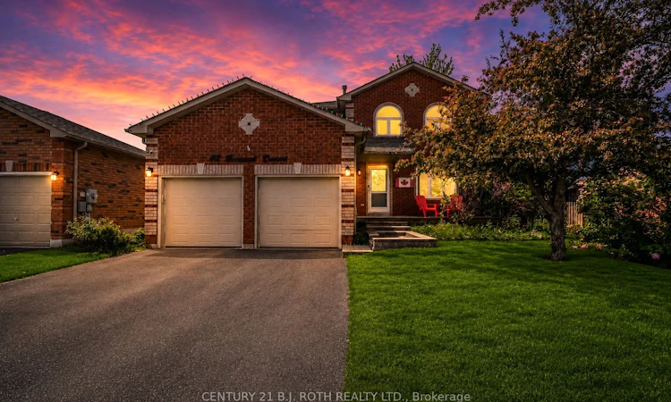 42 Farmstead Crescent